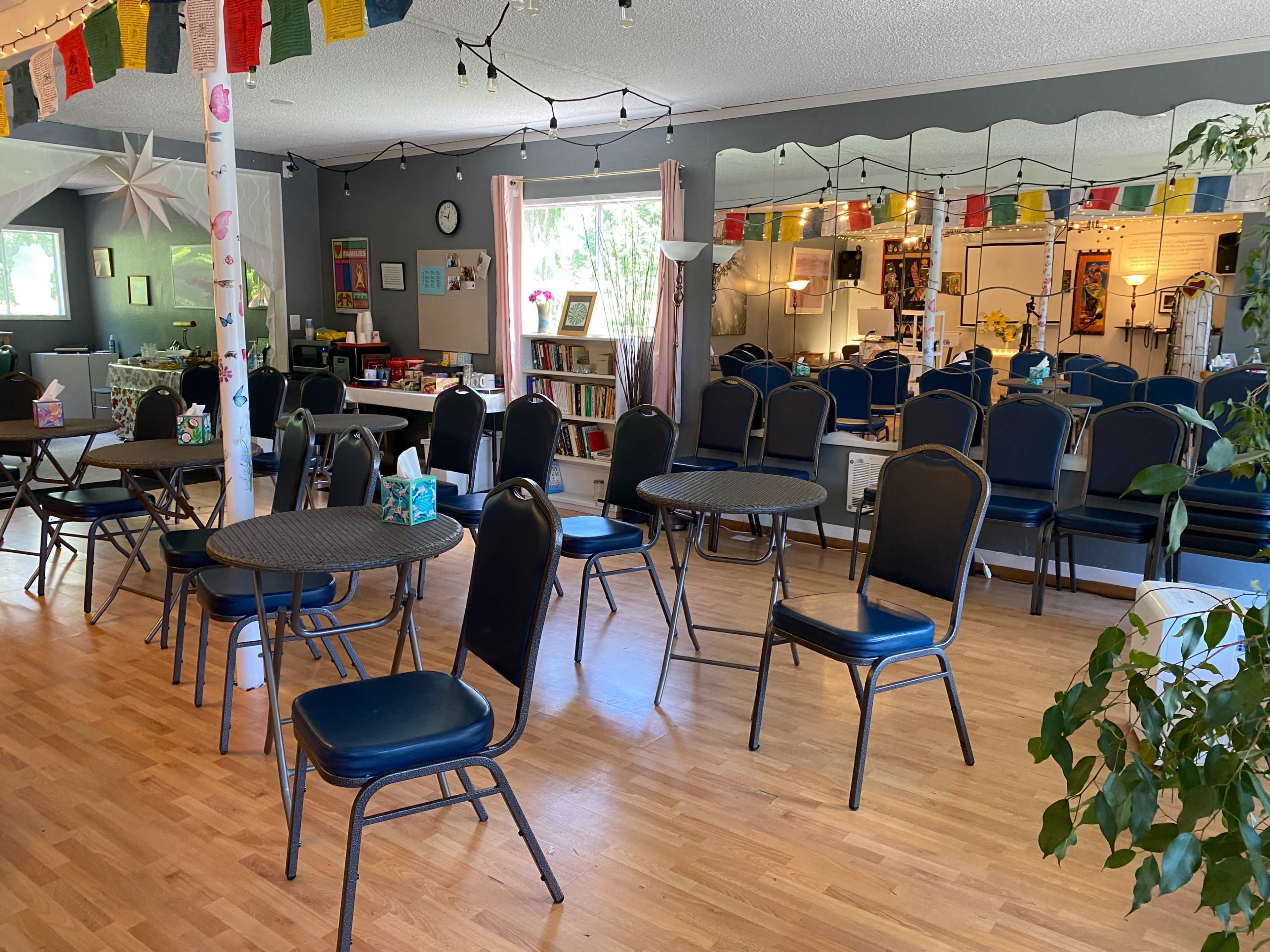 Safe, Open Space with a Good Vibe in a quiet Neiborhood Image in Seahurst, Burien, WA