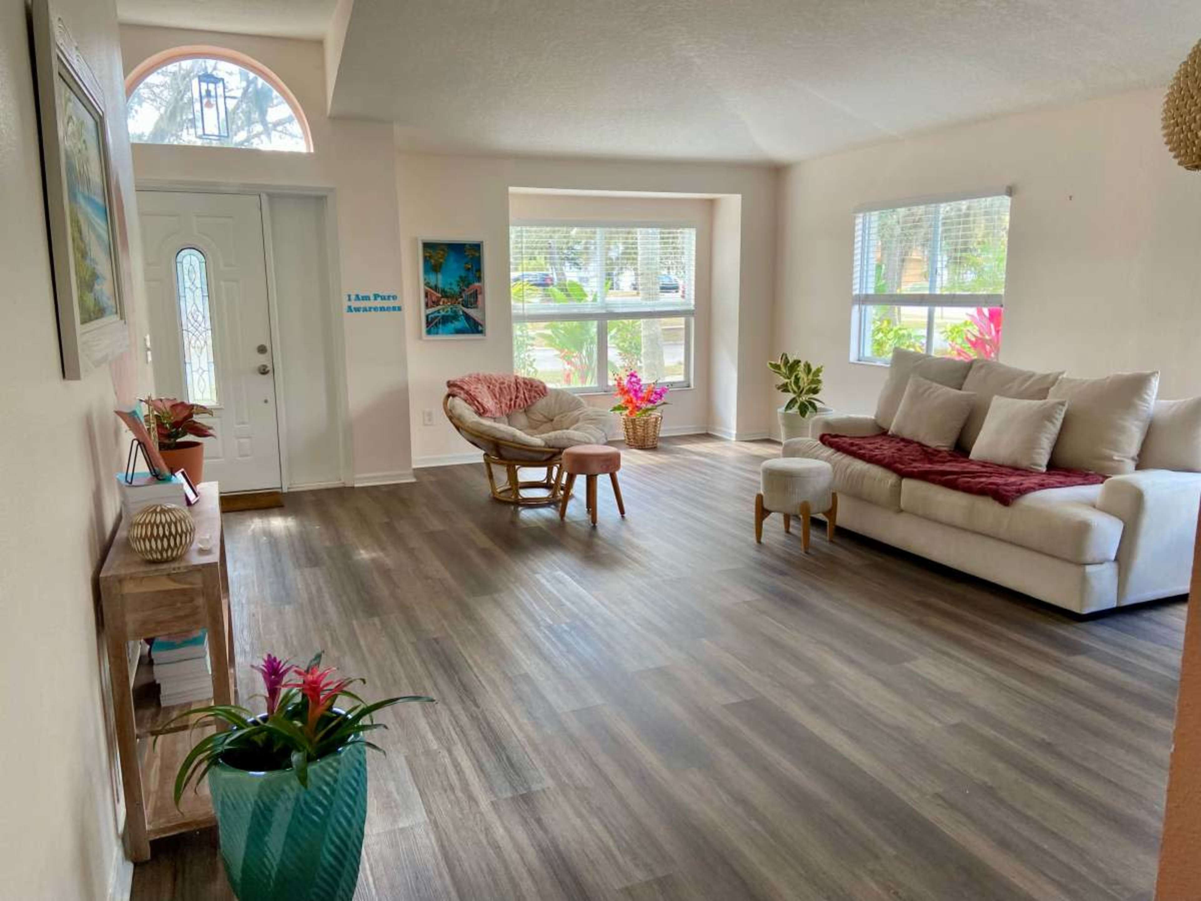 Tranquil Retreat Home Overlooking Nature Image in Valrico, Valrico, FL