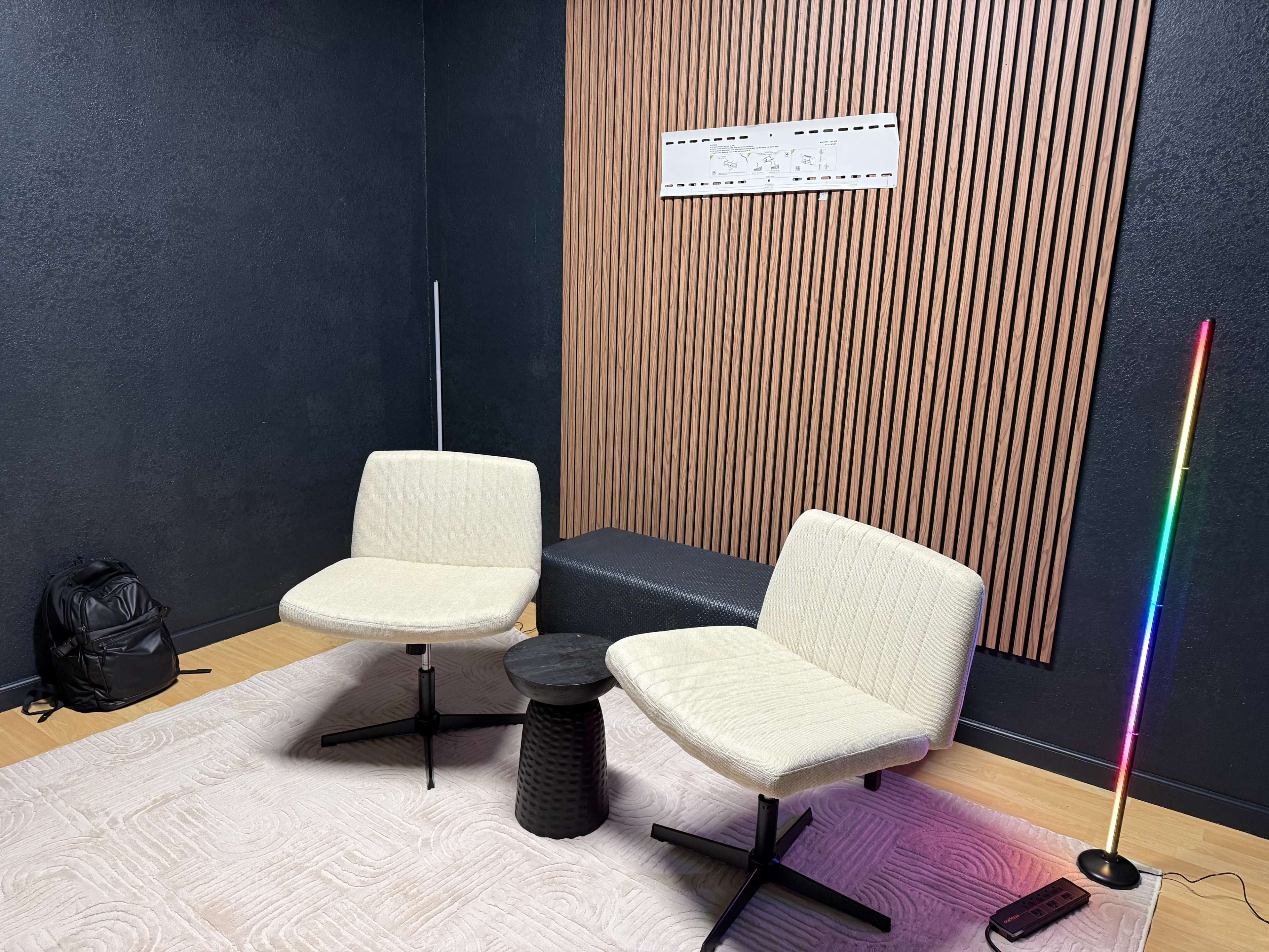 Minimalist Studio-Content Creation, Podcast, Writers Room, Small Meeting Space Image in Davis Tract, San Leandro, CA