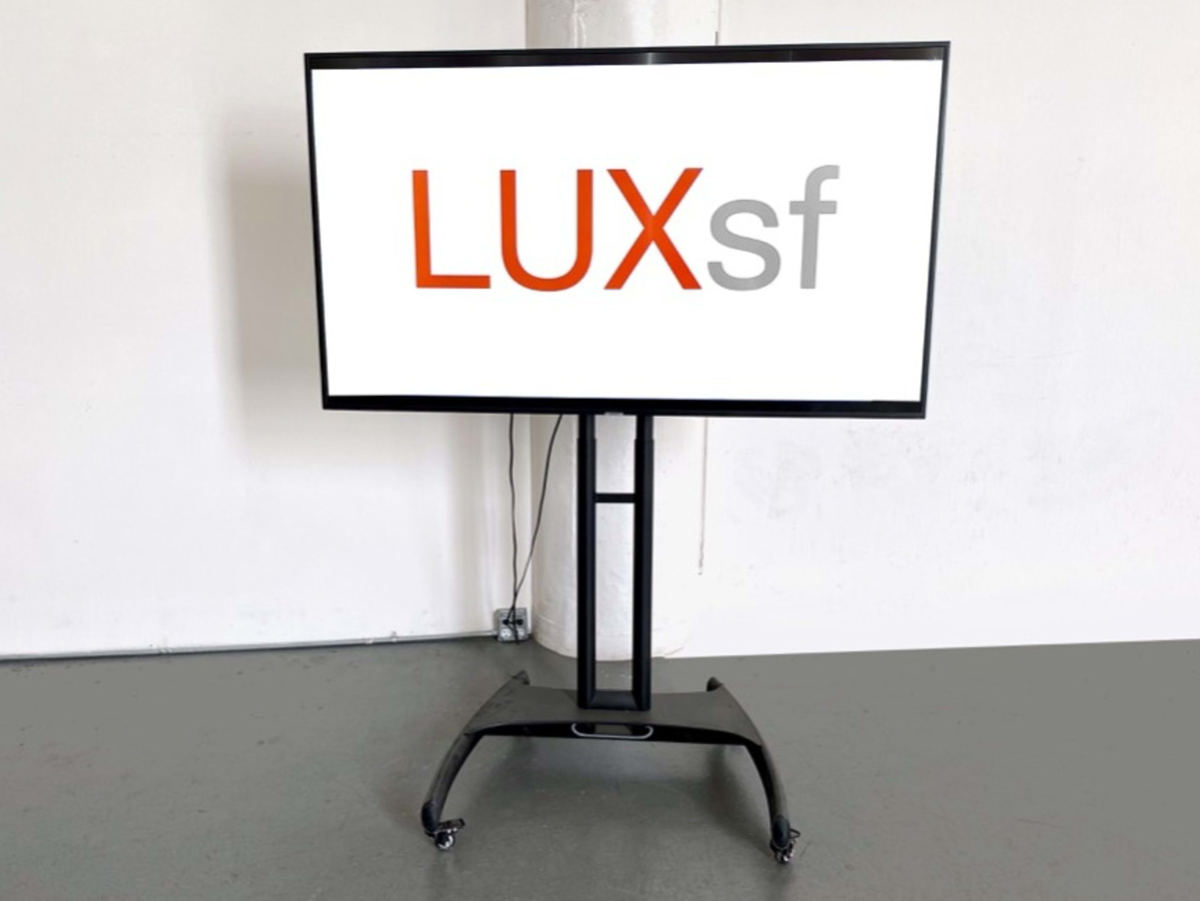 65" 4K TV