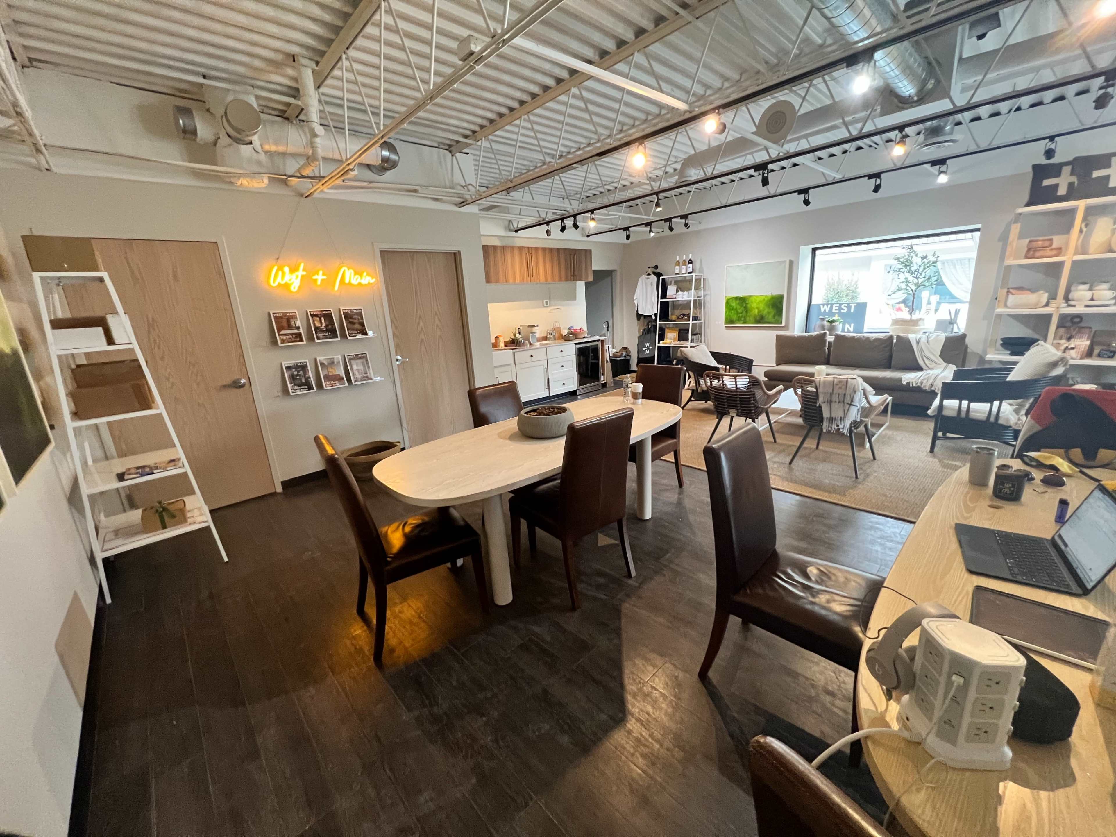 Elevated Minnetonka Work/Office Space Image in Deephaven, Deephaven, MN