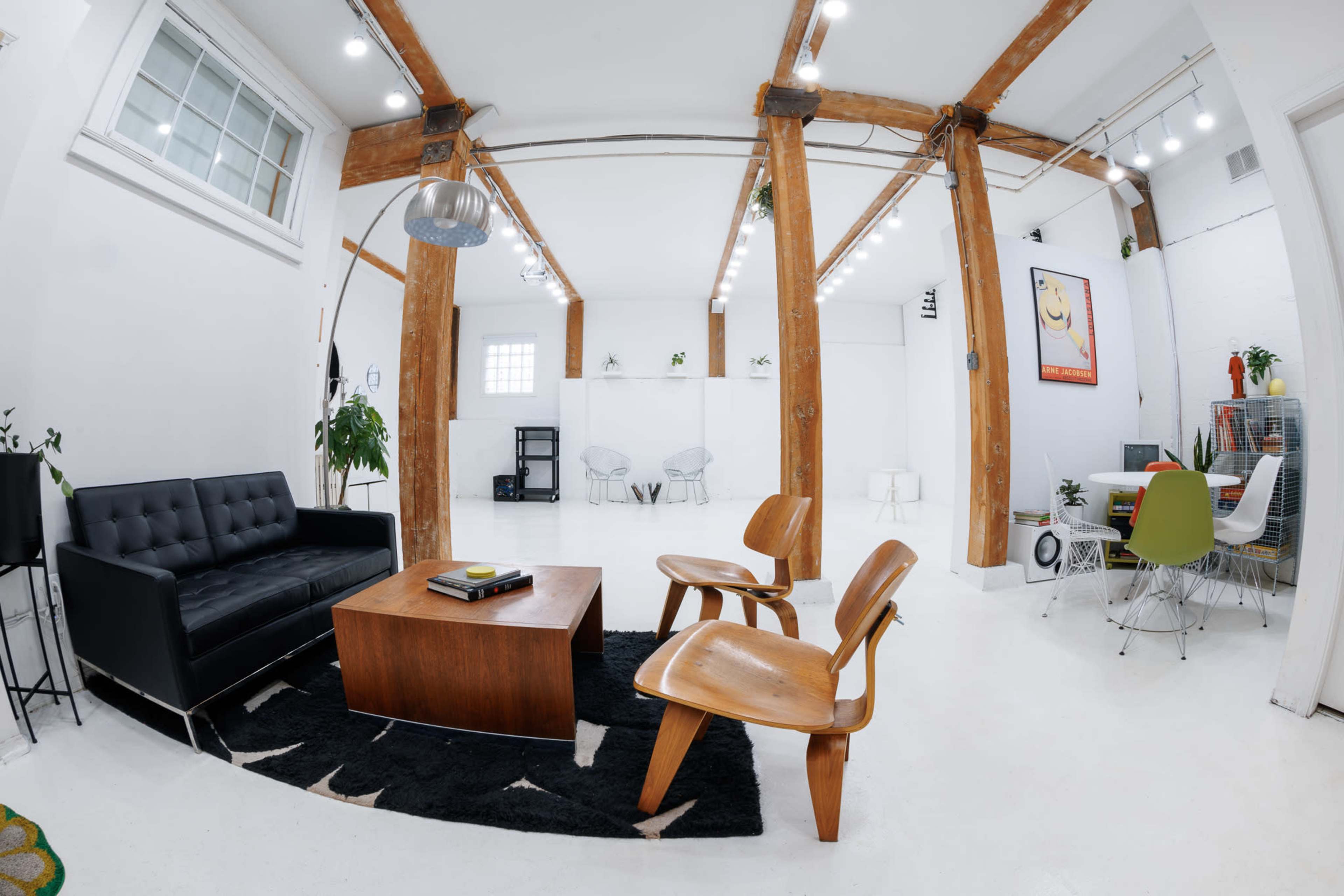 Bright & Spacious Mount Pleasant Photo Studio Image in Strathcona, Vancouver, BC