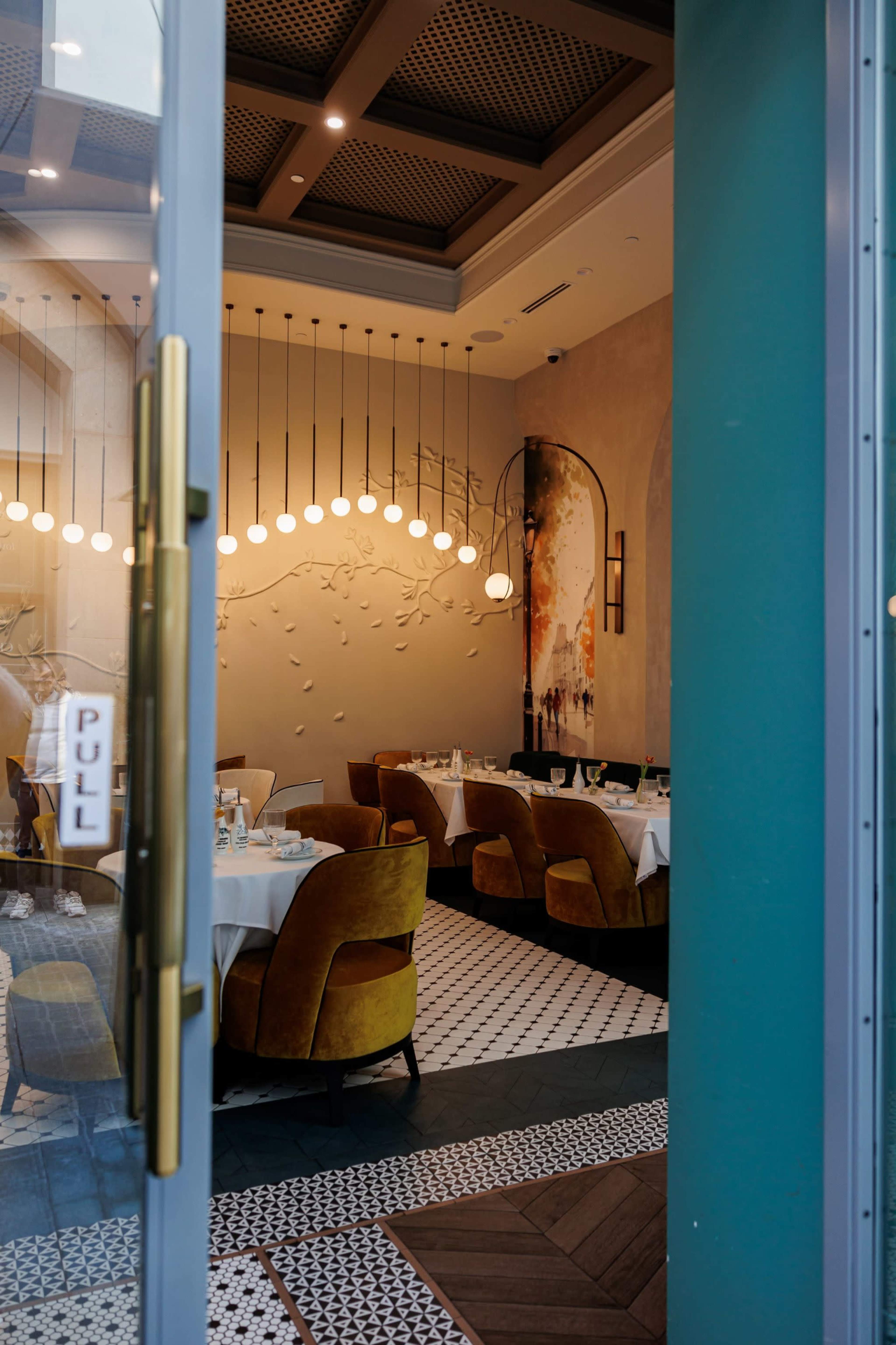 (Reserved Area Option) Stylish Italian Trattoria with Warm European Atmosphere & Piazza Patio Image in Downtown, Glendale, CA