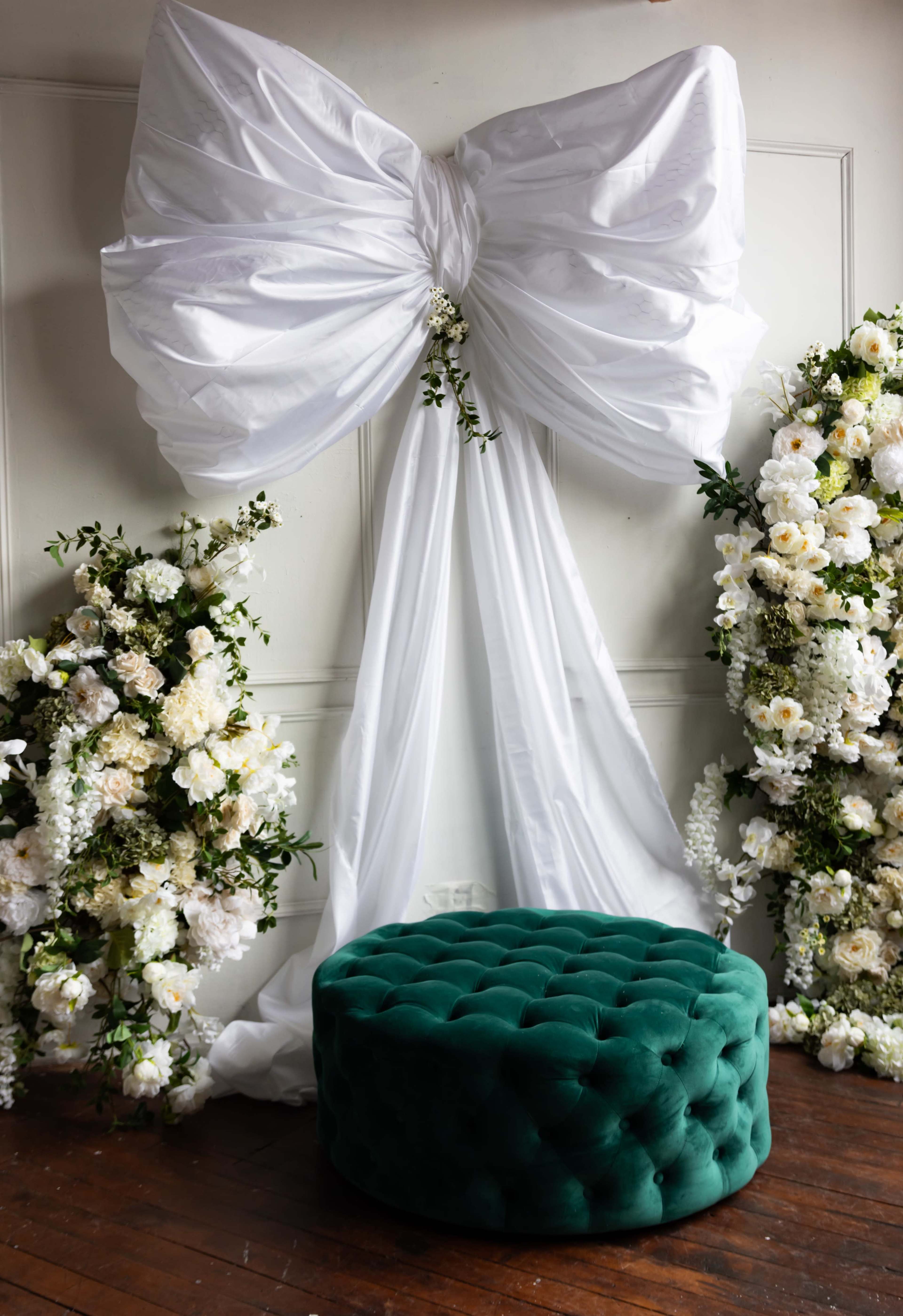 Photo and video studio rental. 750 sq ft space with 12' ceilings located on the edge of a vibrant area of Brooklyn, Christmas setup,  Industry City.  cyc wall. Equipment & props are included Image in Sunset Park, Brooklyn, NY