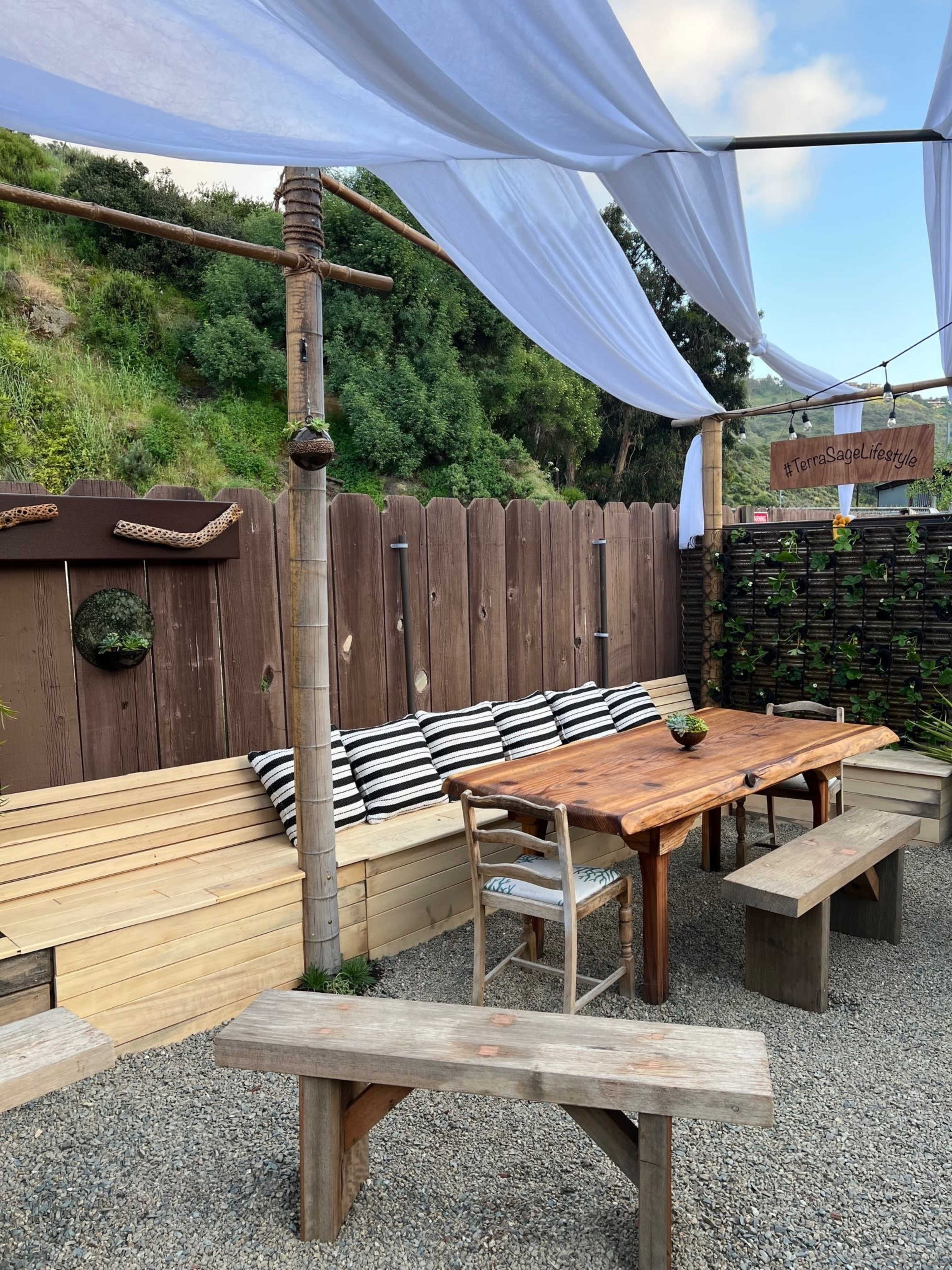 Oasis in an Industrial zone-art collective, with vibey studui / warehouse feels Image in Laguna Beach, Laguna Beach, CA