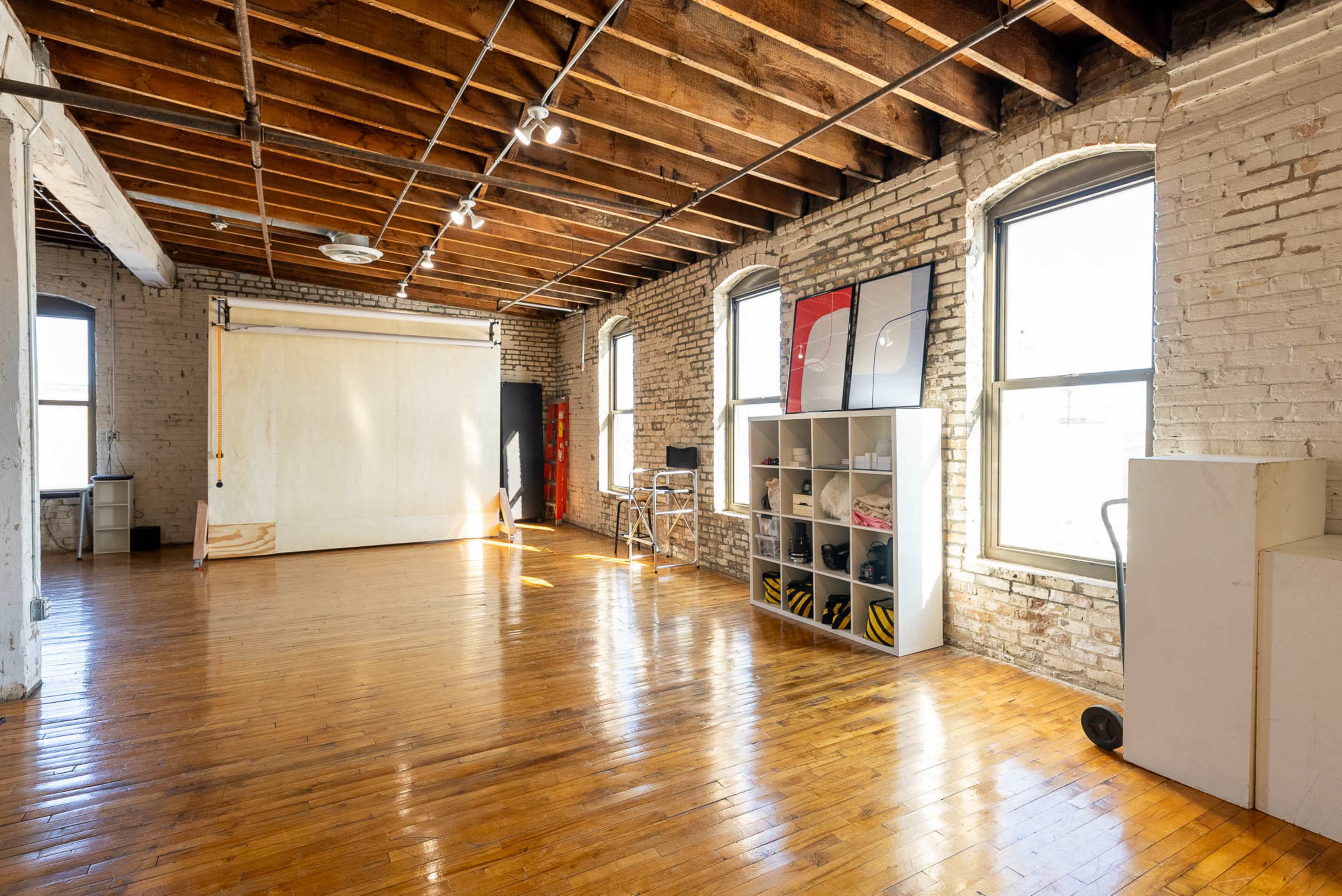 Historic Photo/Video Studio With Exposed Brick and Backdrops Image in Hawthorne, Minneapolis, MN