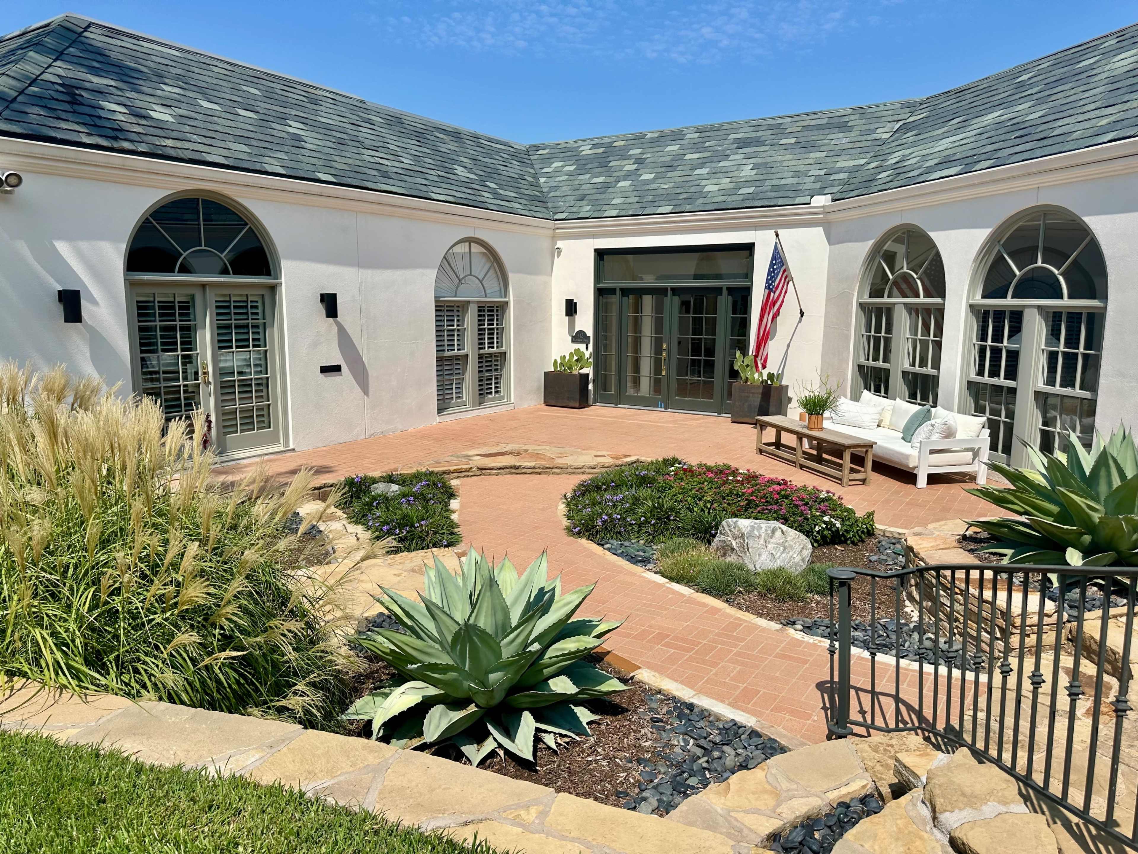 Light filled Modern - Single Family Home in Fort Worth's Rivercrest Area. Image in Monticello, Fort Worth, TX