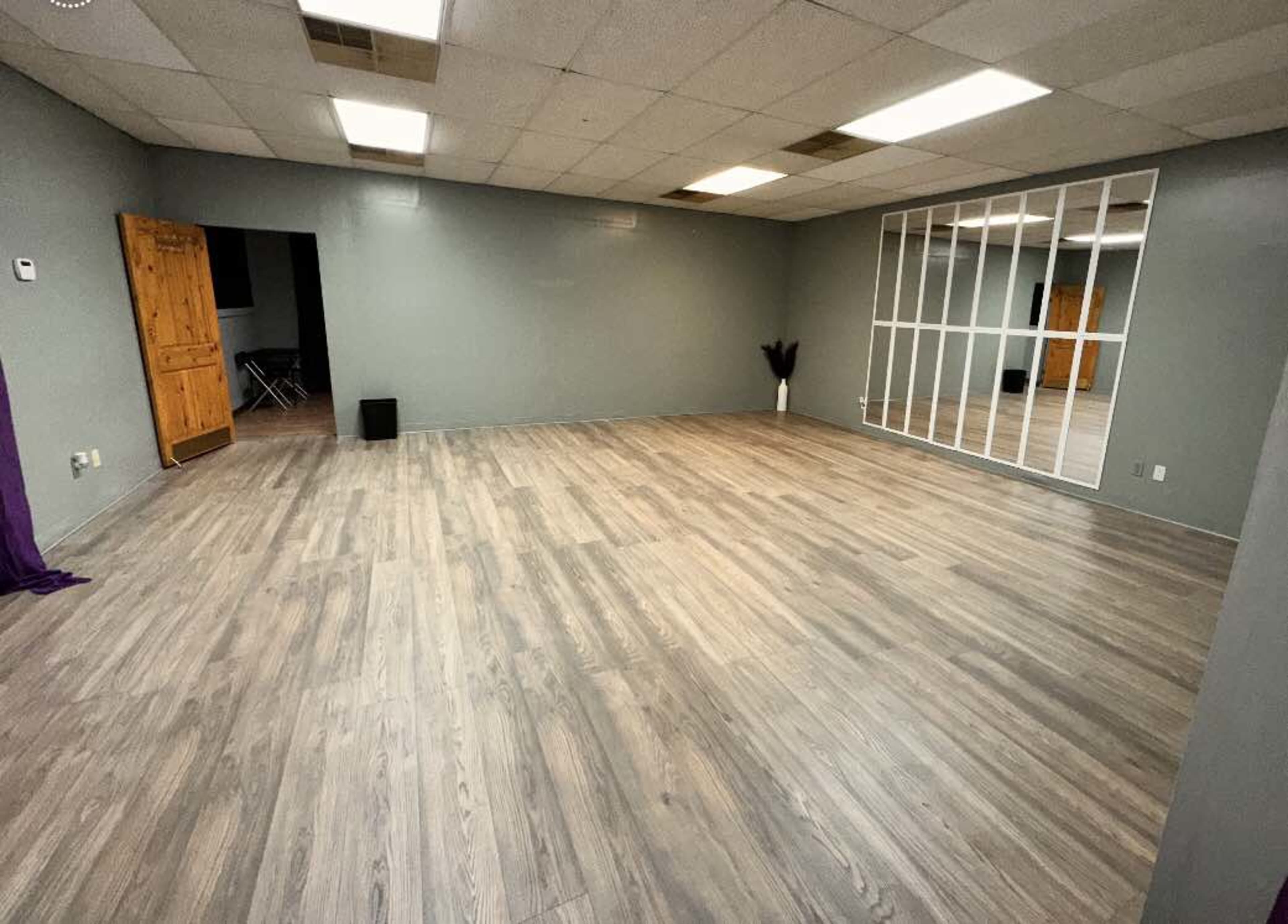 Convenient location for Baby Showers, Birthday Party, Business Meeting Image in Chattanooga, Chattanooga, TN