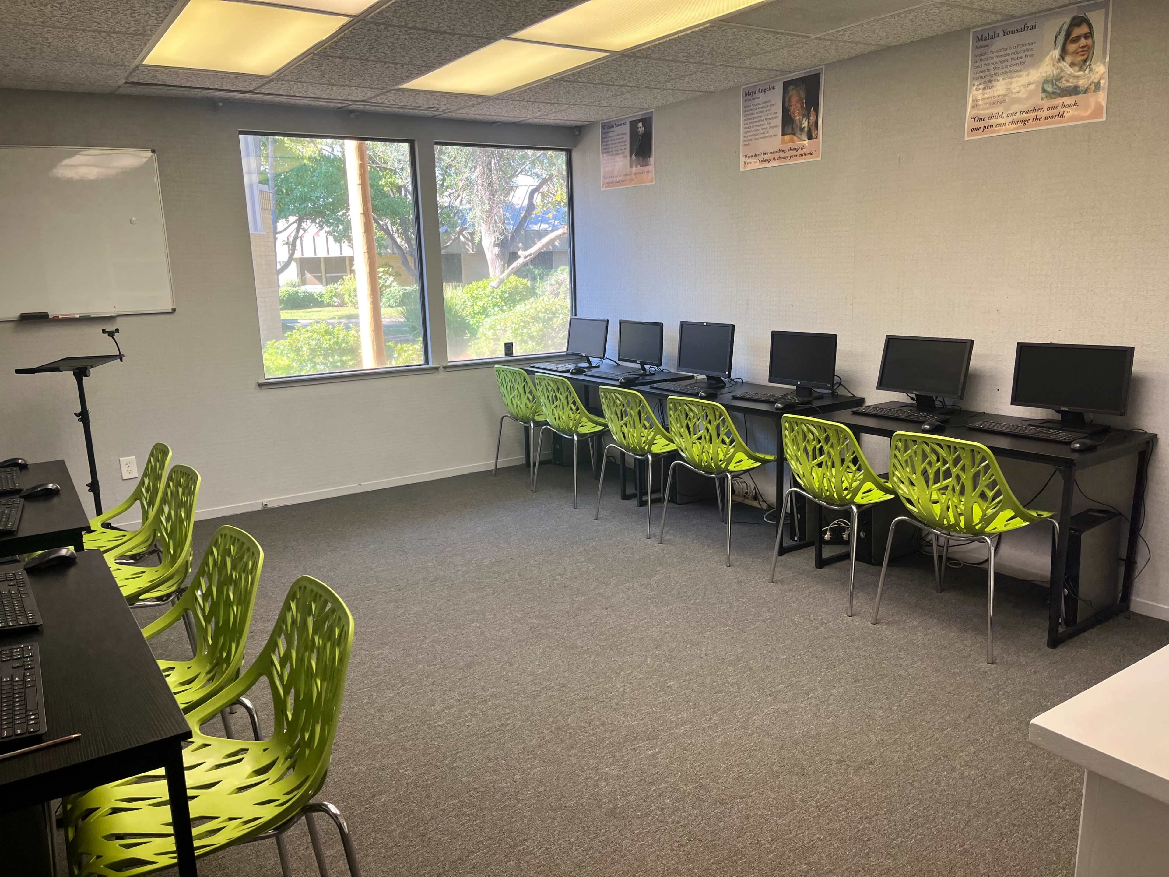 Classroom/Meeting Setting in Commercial Area Image in Fresno, Fresno, CA