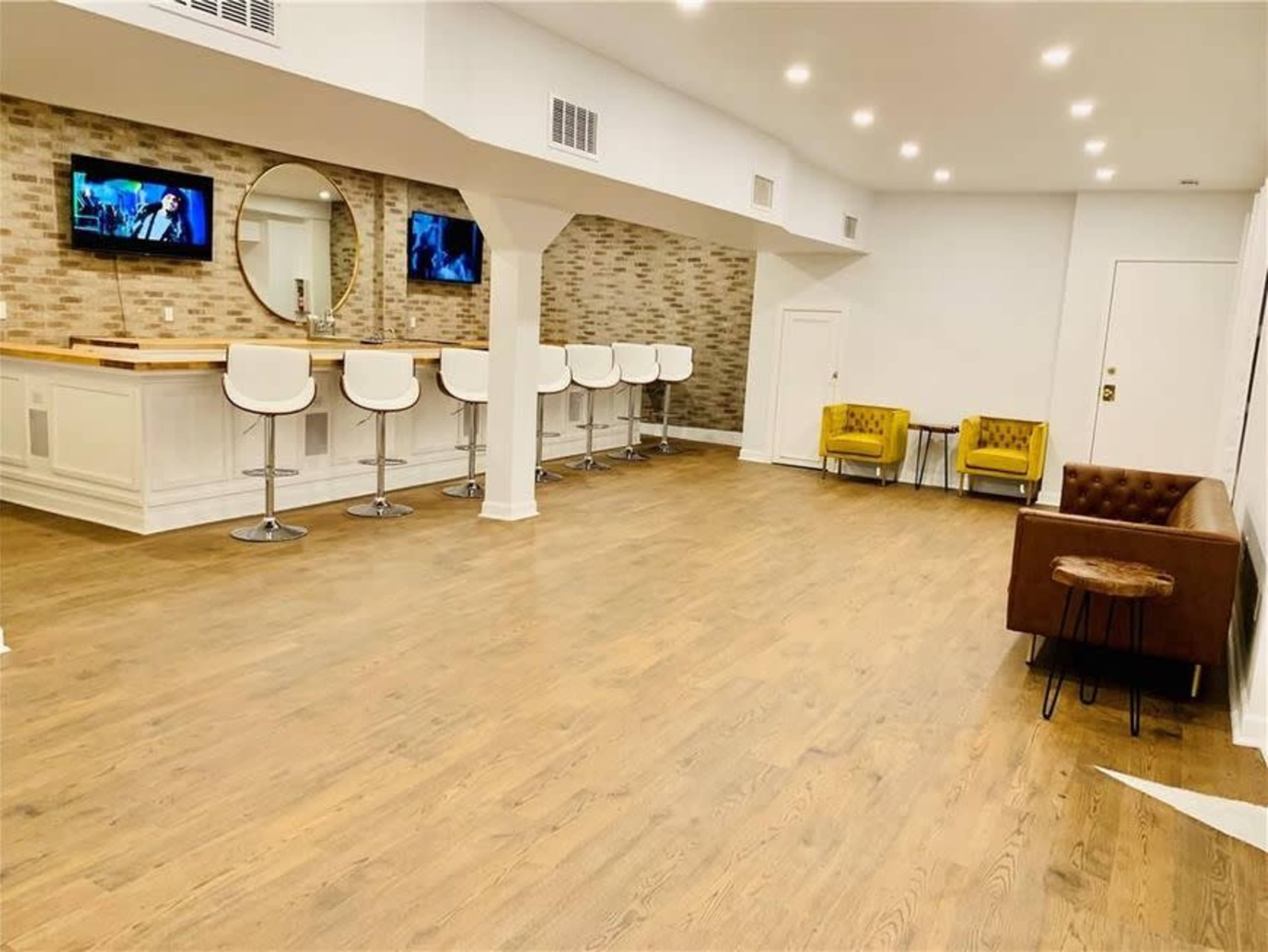 Bar & Lounge Event Space Image in Marigny, New Orleans, LA