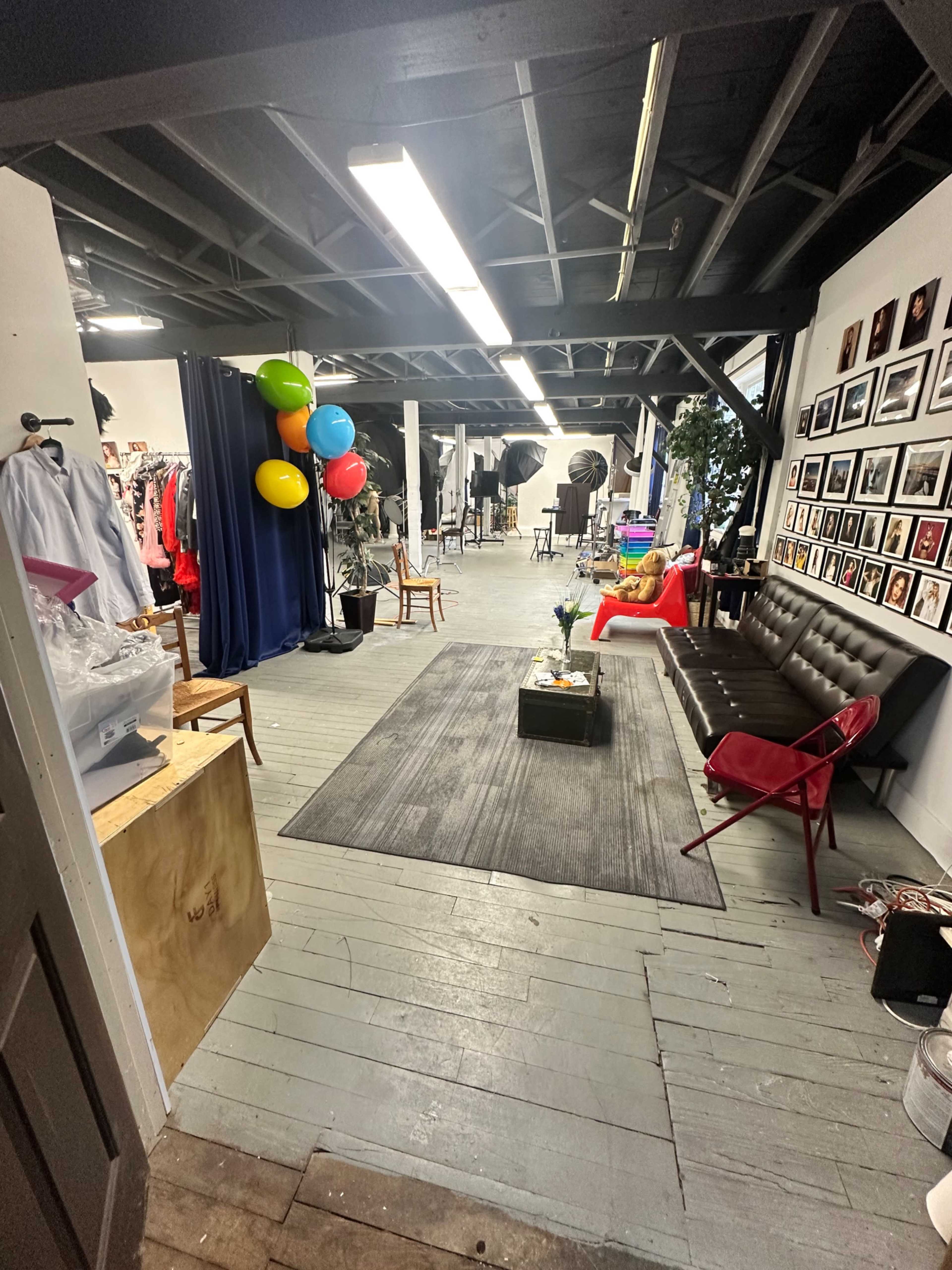 Boston South Shore Photography Studio w/ Lighting + Props Image in Rockland, Rockland, MA