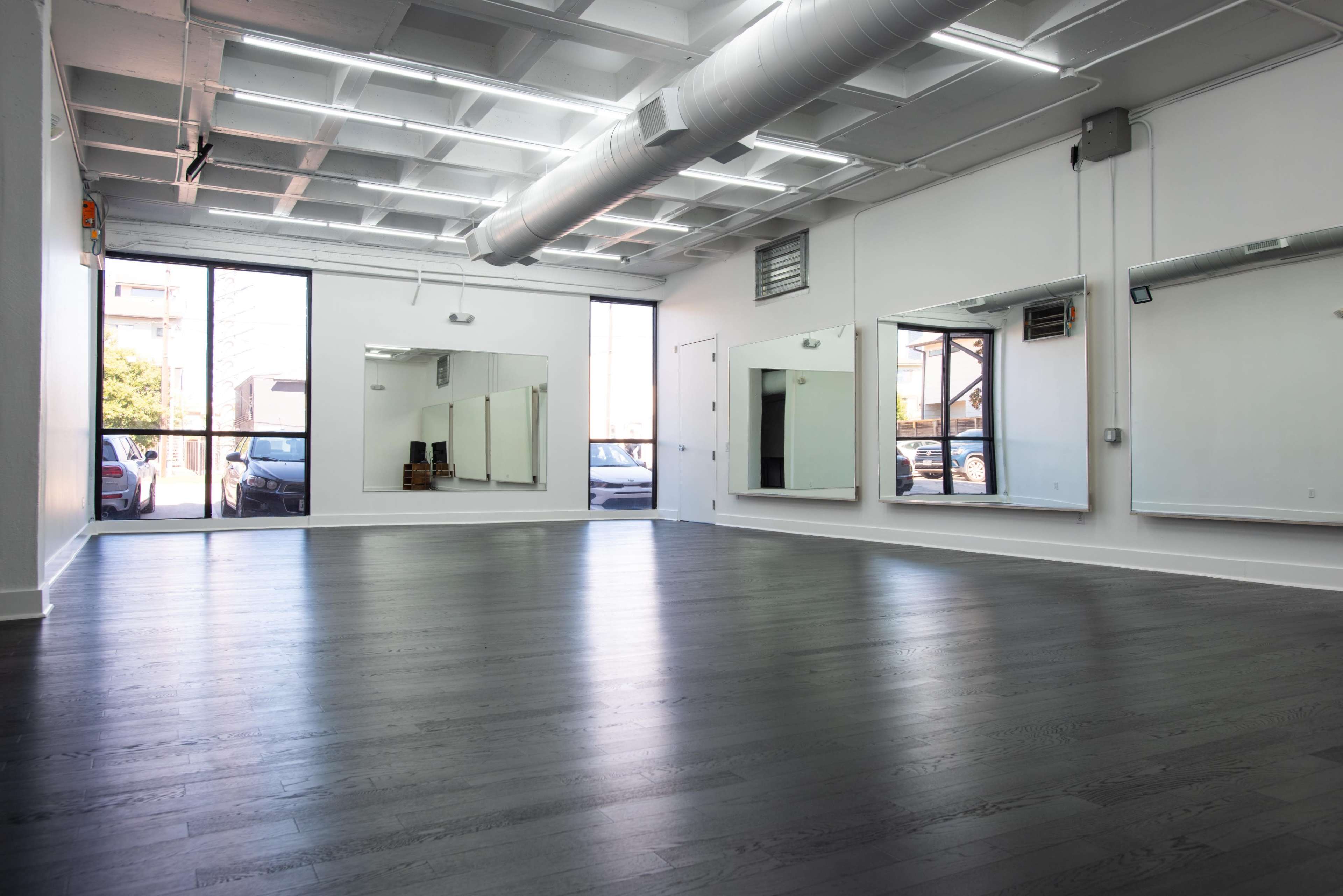 Studio 3 Image in Greater Third Ward, Houston, TX