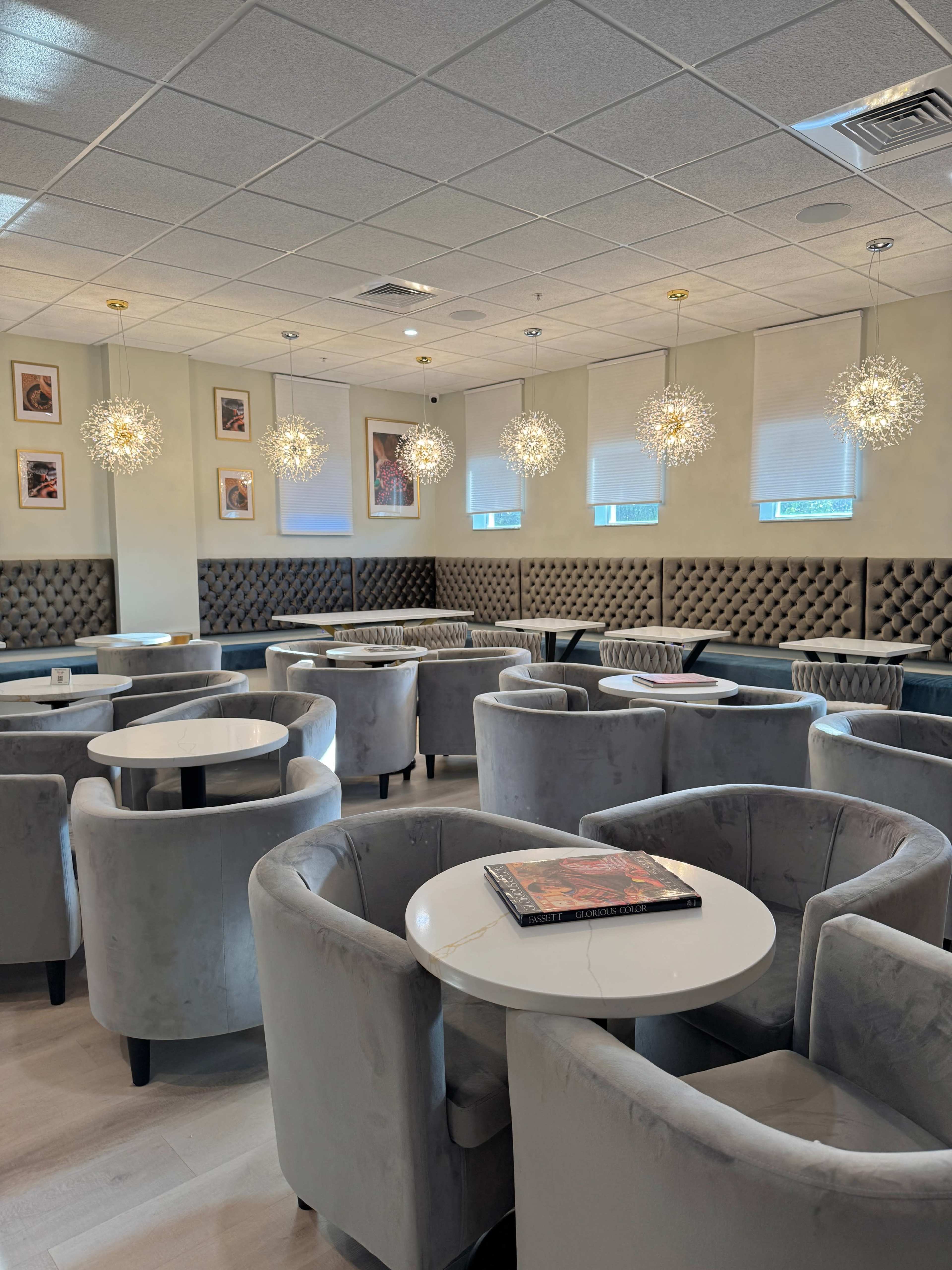 Modern Forum Room | West Palm Beach, FL Image in West Palm Beach, West Palm Beach, FL