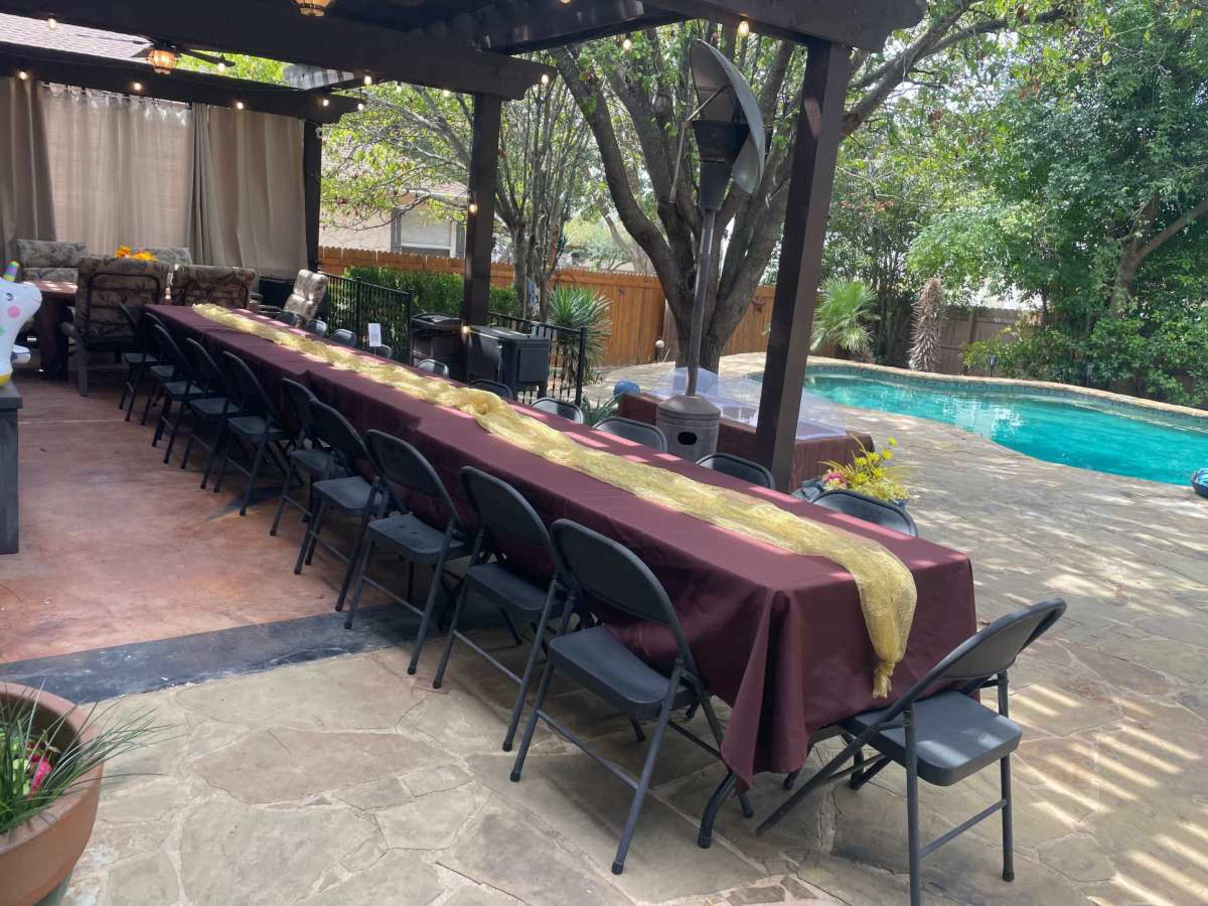 Tropical Oasis🌺 - Patio, Pool & Spa Image in Mountain Creek, Pflugerville, TX