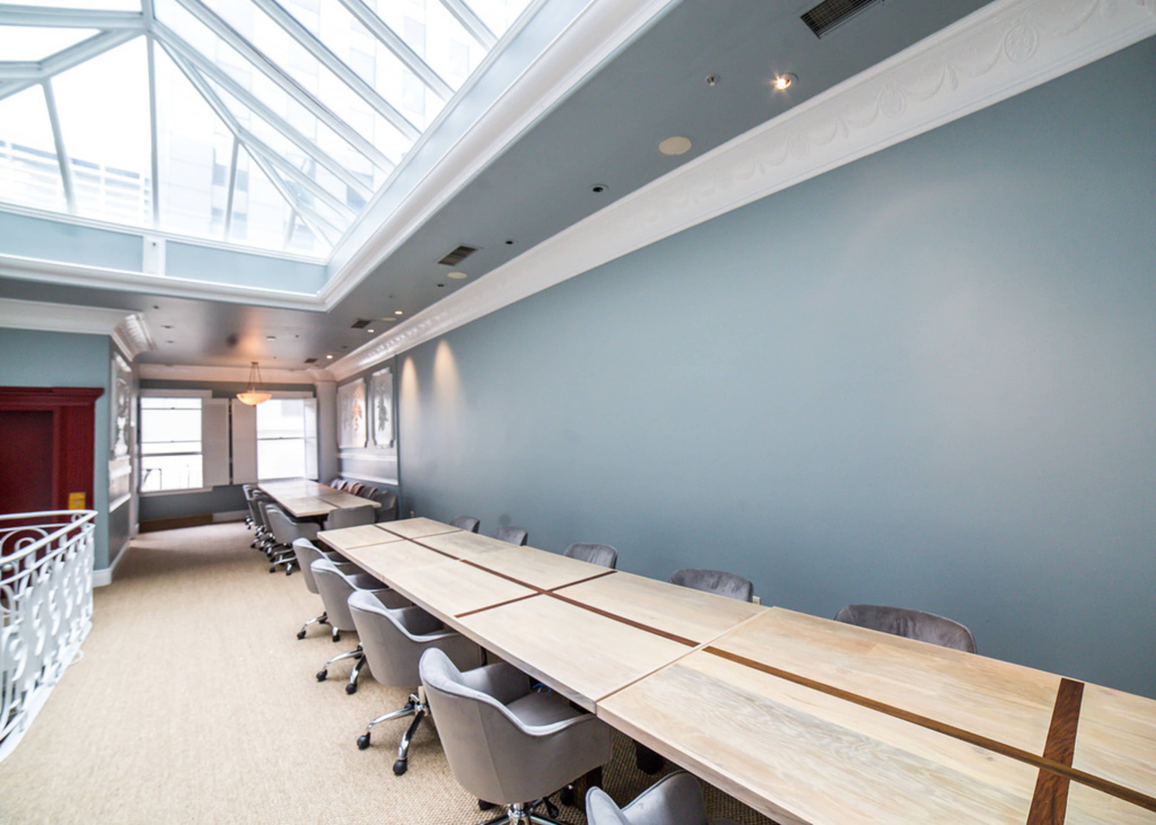Luxurious Space with Skylight in FIDI Historical Building Image in Financial District, San Francisco, CA
