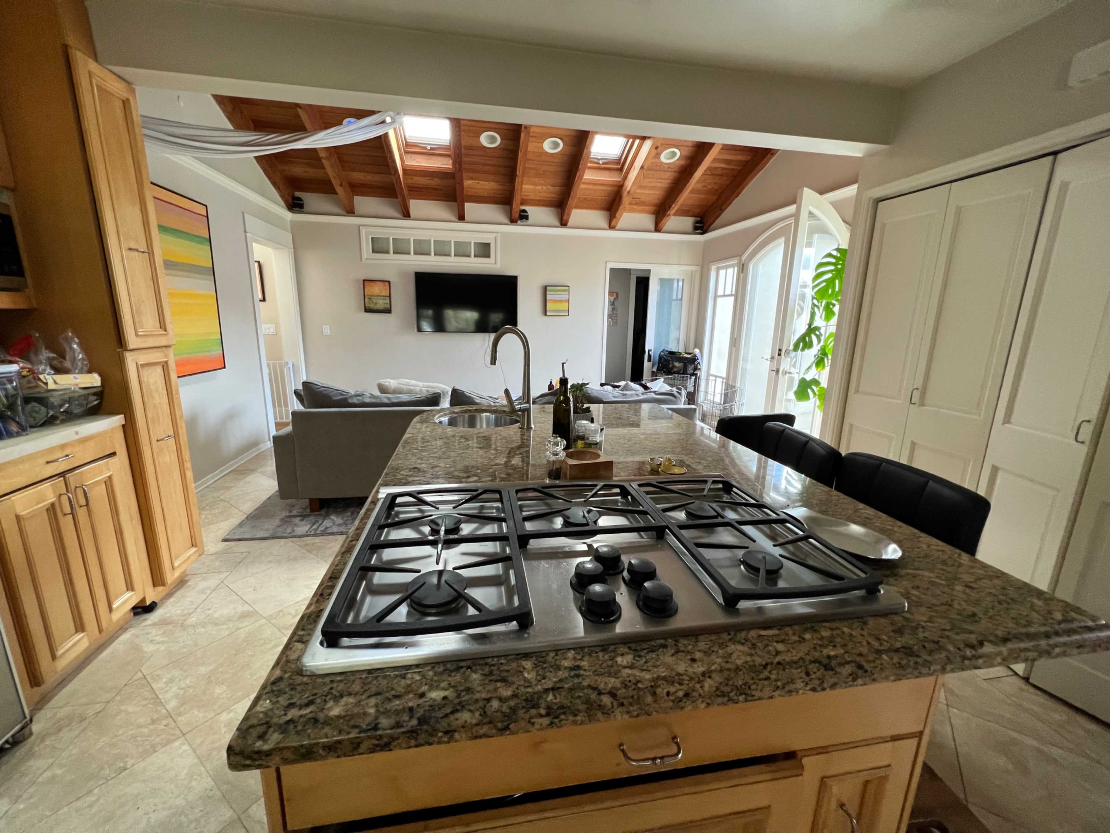 Inviting and warm modern day craftsman home Image in Sunset Park, santa monica, CA