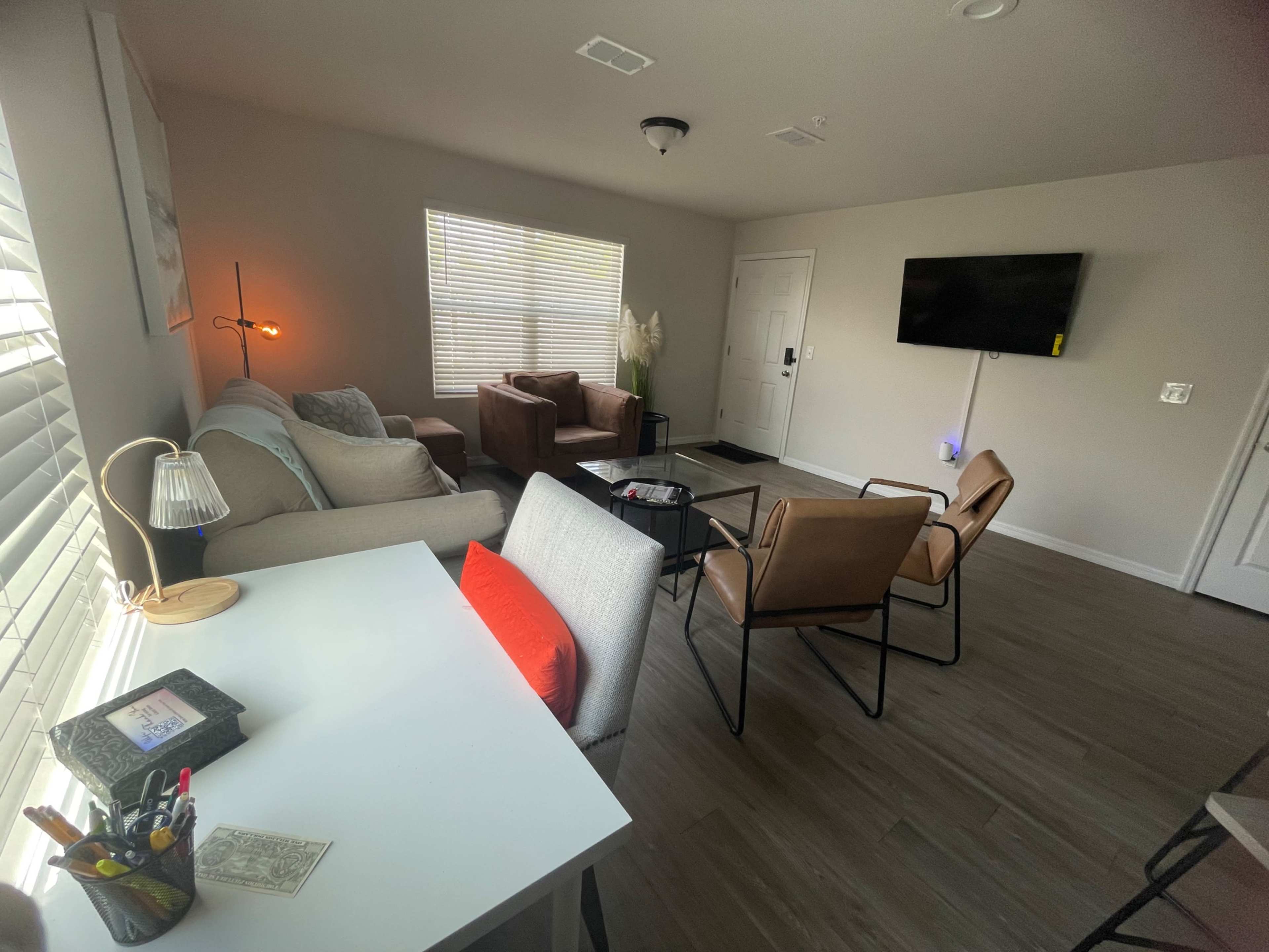 Westide roomy condo Image in Oak Hill, Jacksonville, FL