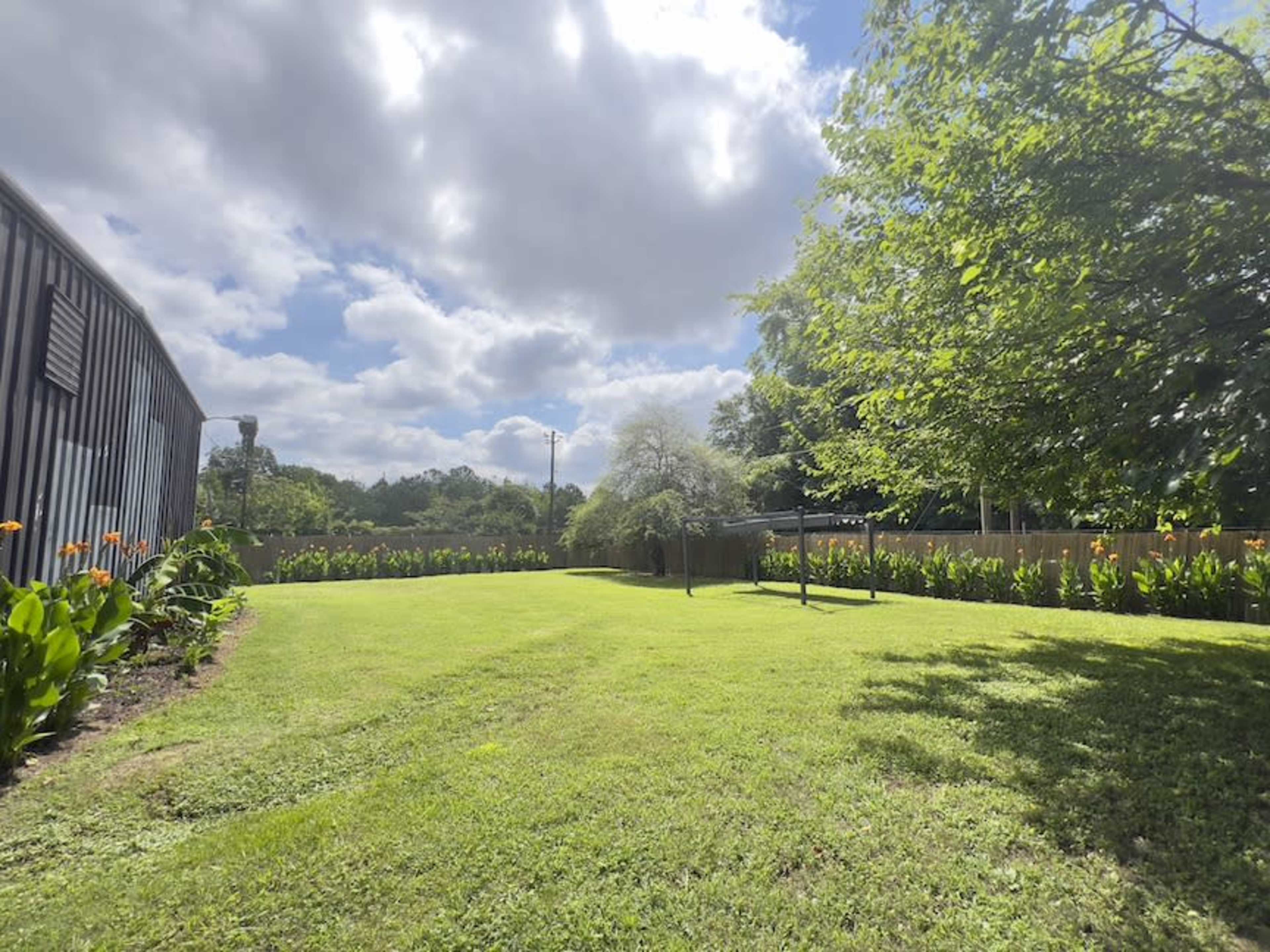 Green Space for Private Events, Screenings, Outdoor Gatherings Image in South Atlanta, Atlanta, GA