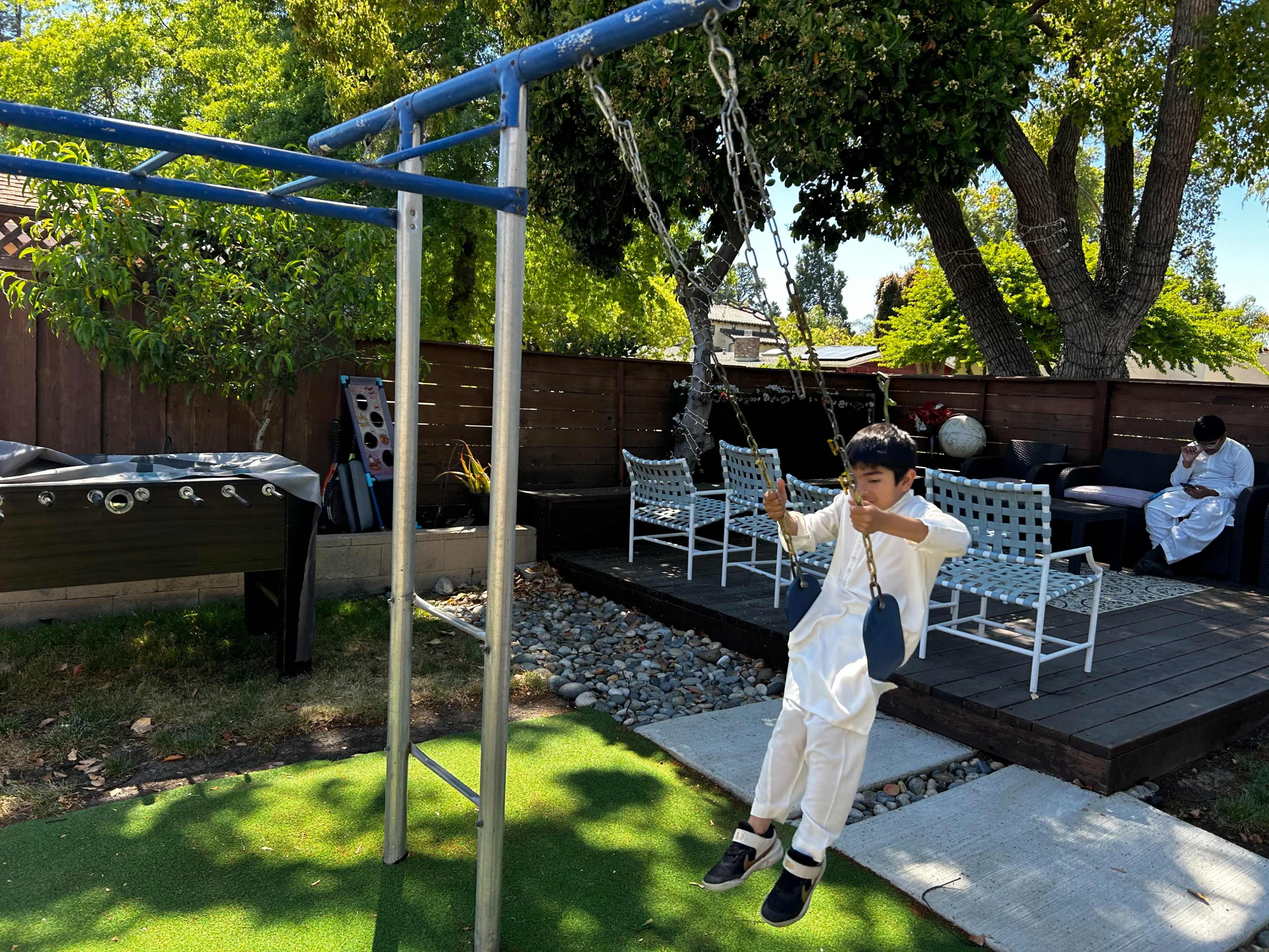 Beautiful outdoor space, perfect for parties Image in Midtown, Palo Alto, CA