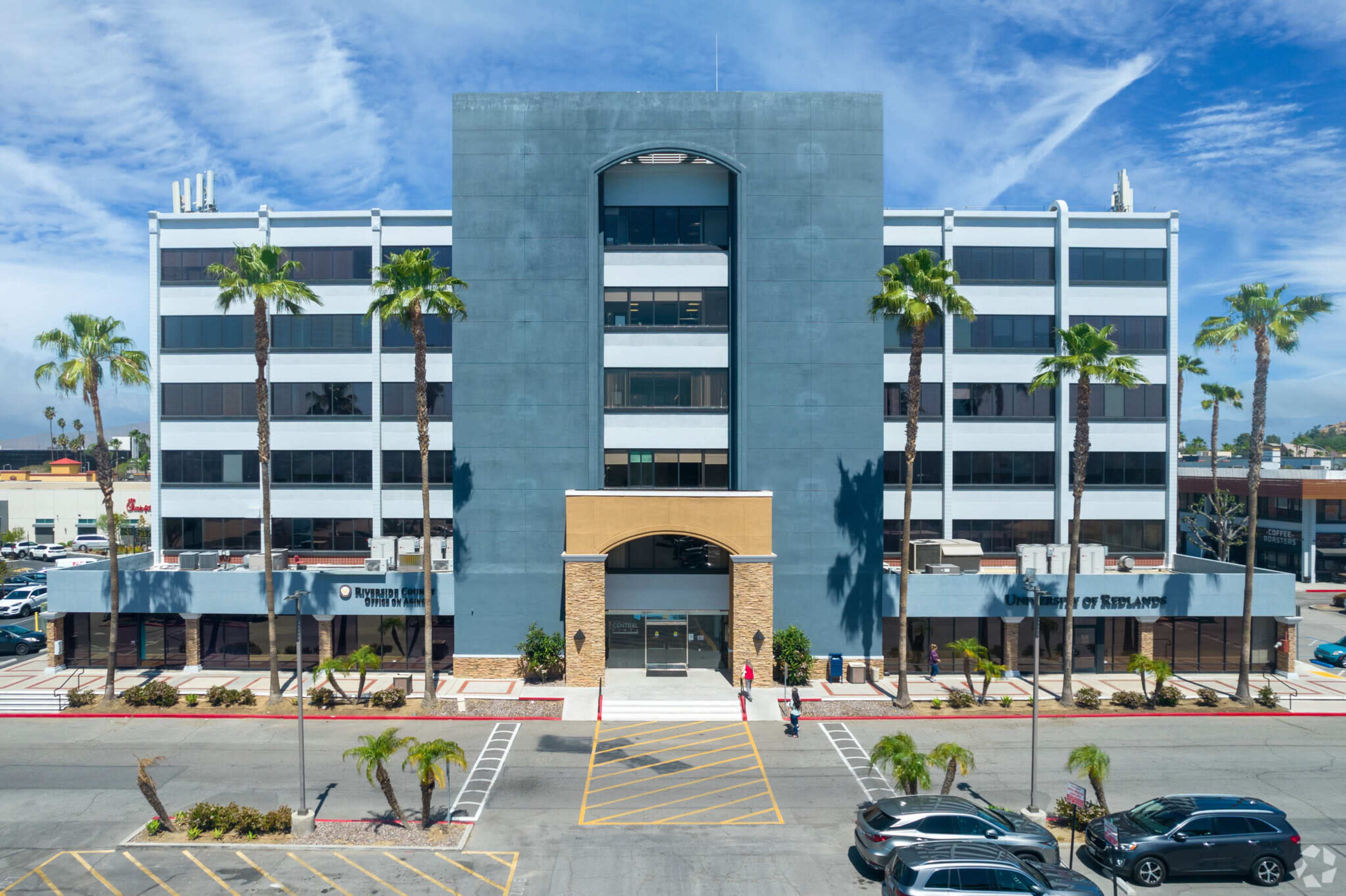 Prime location near Downtown, 6th FL Large Conference Room Image in Magnolia Center, Riverside, CA