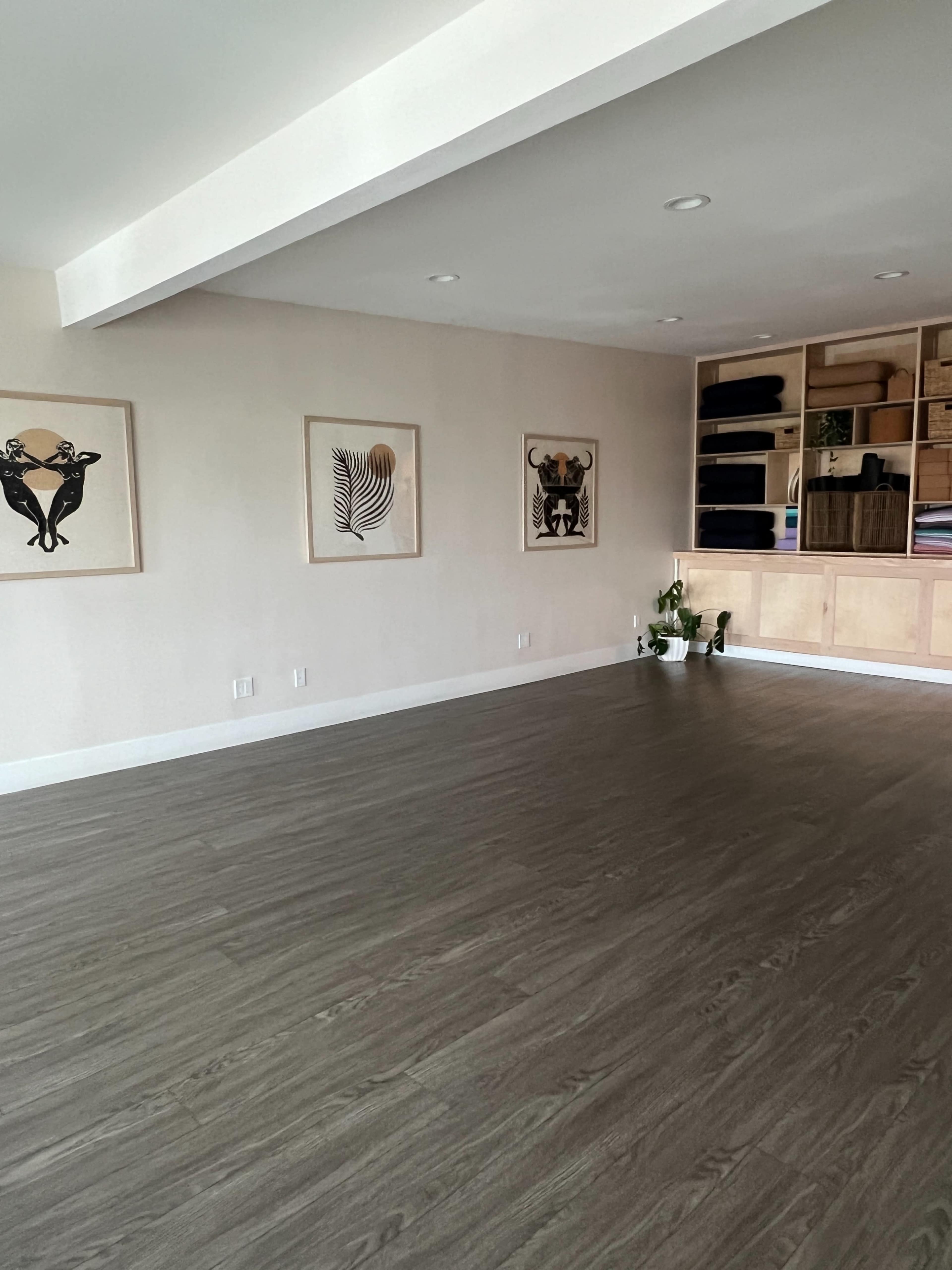 Beautiful Wellness Studio for Yoga, Sound Healing, Group Classes and More! Image in Manhattan Beach, Manhattan Beach, CA