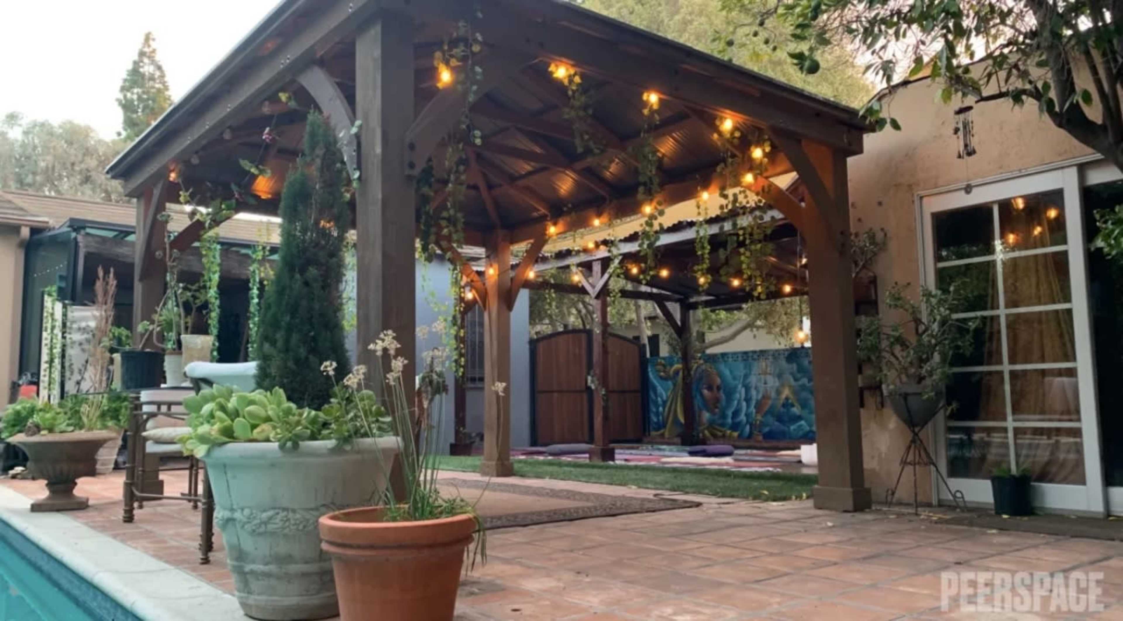 HEART OF LA - JARDIN (W/ POOL) Image in Central LA, los angeles, CA