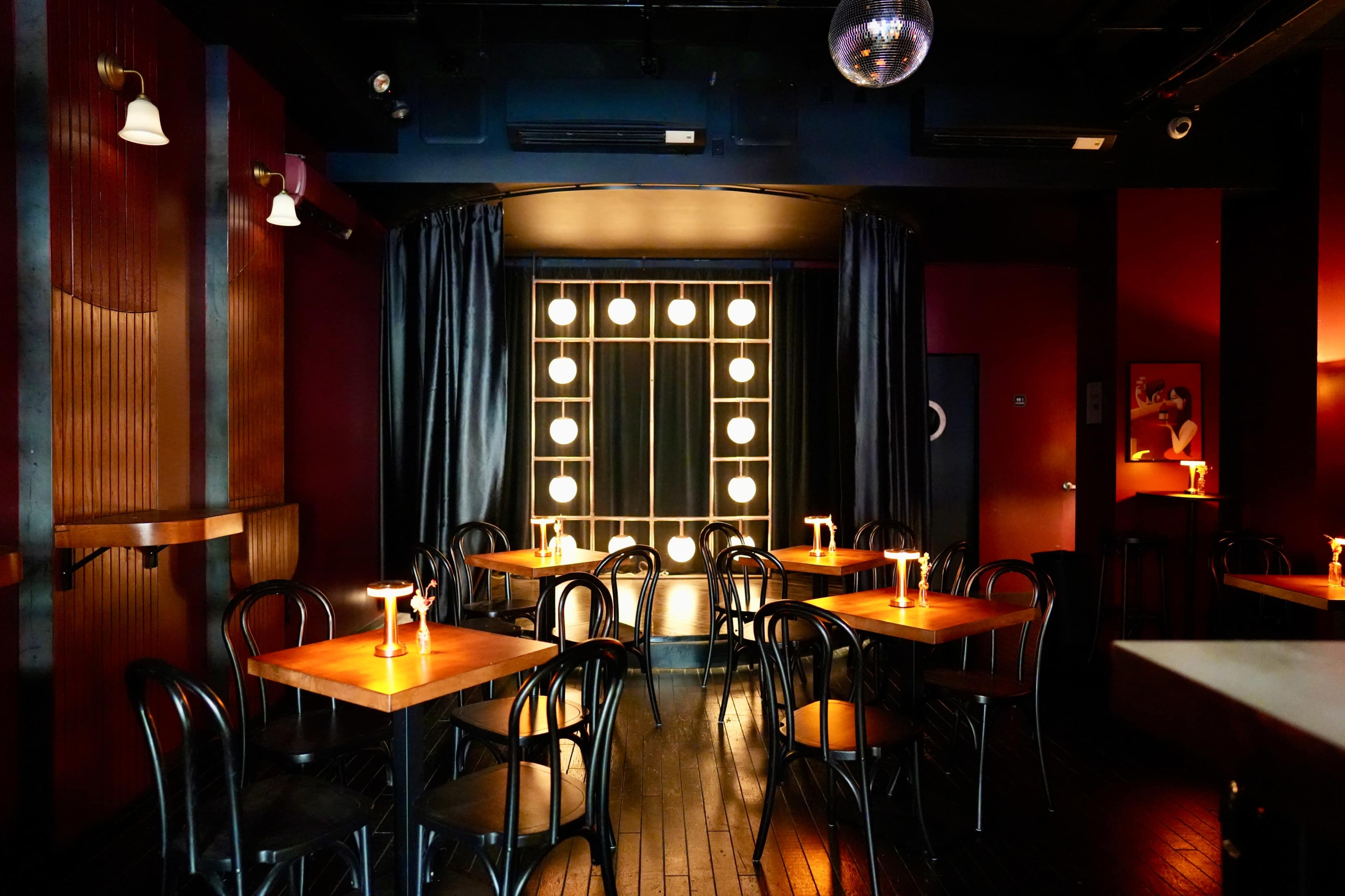 Downtown Bar with Stage Image in Nolita, New York, NY