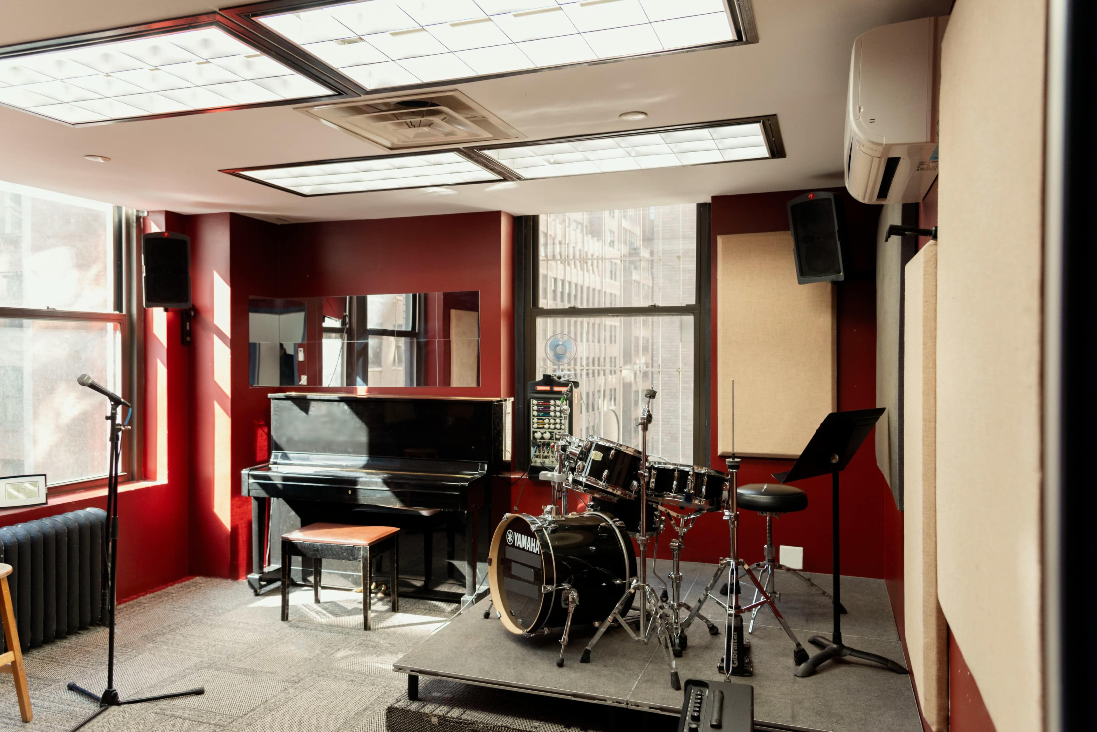 Cozy Music Rehearsal Studio That Won't Break the Bank! Image in Midtown Manhattan, New York, NY