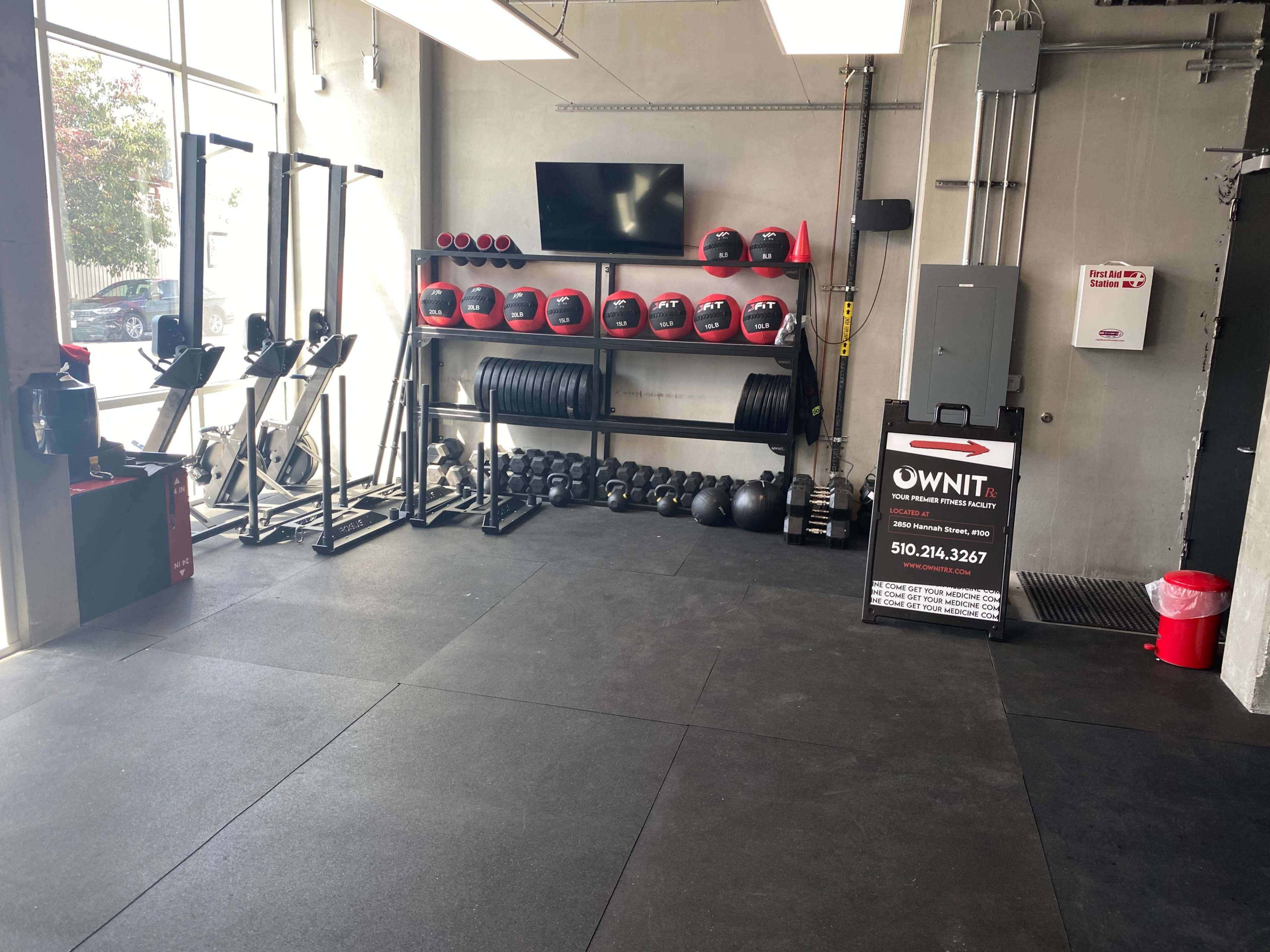 Spacious West Oakland Fitness Facility with Industrial Vibes | Perfect for Fitness Events, Shoots & Pop-ups Image in West Oakland, Emeryville, CA