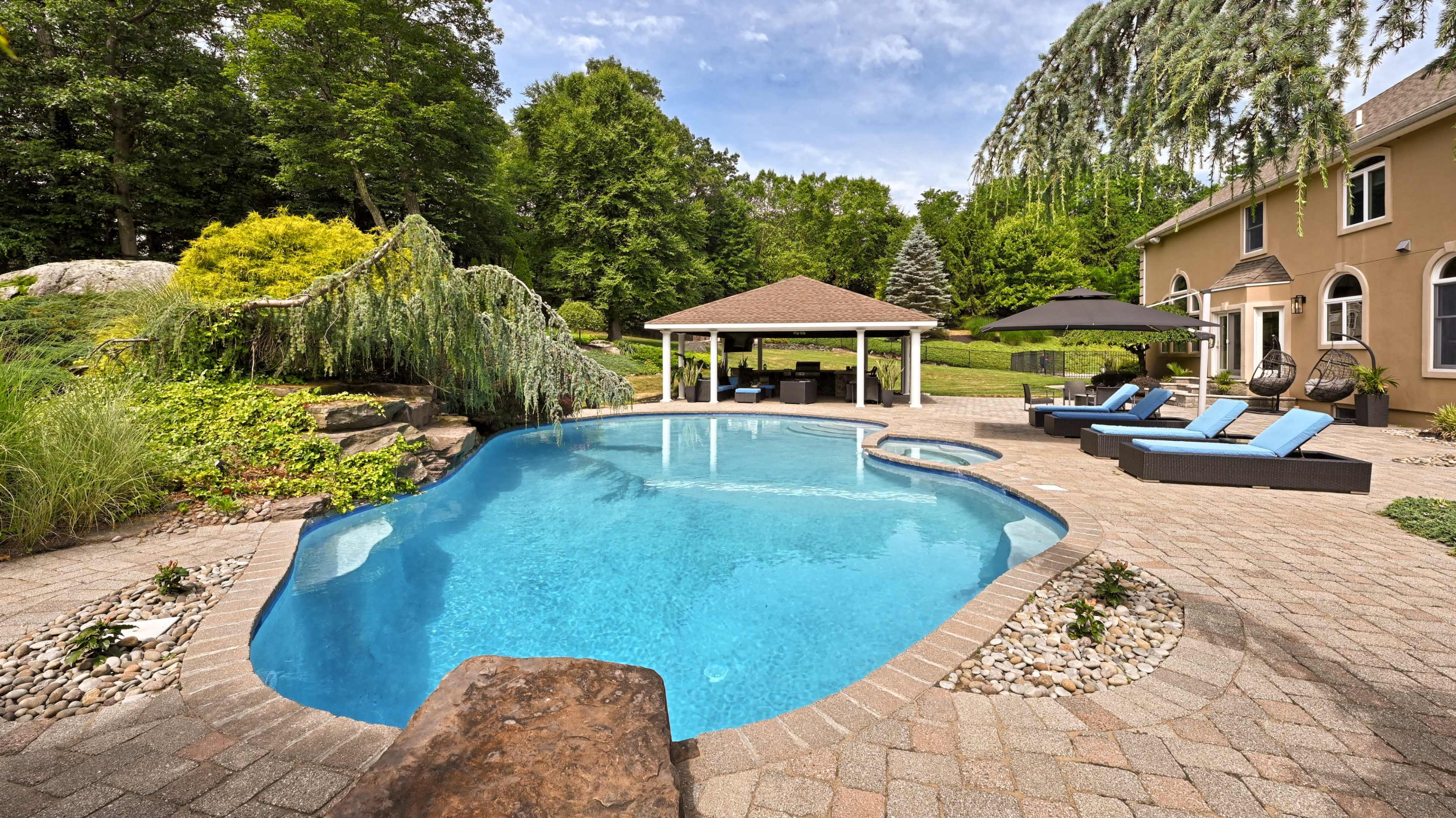 Private Estate with Outdoor Oasis Image in Kinnelon, Kinnelon, NJ