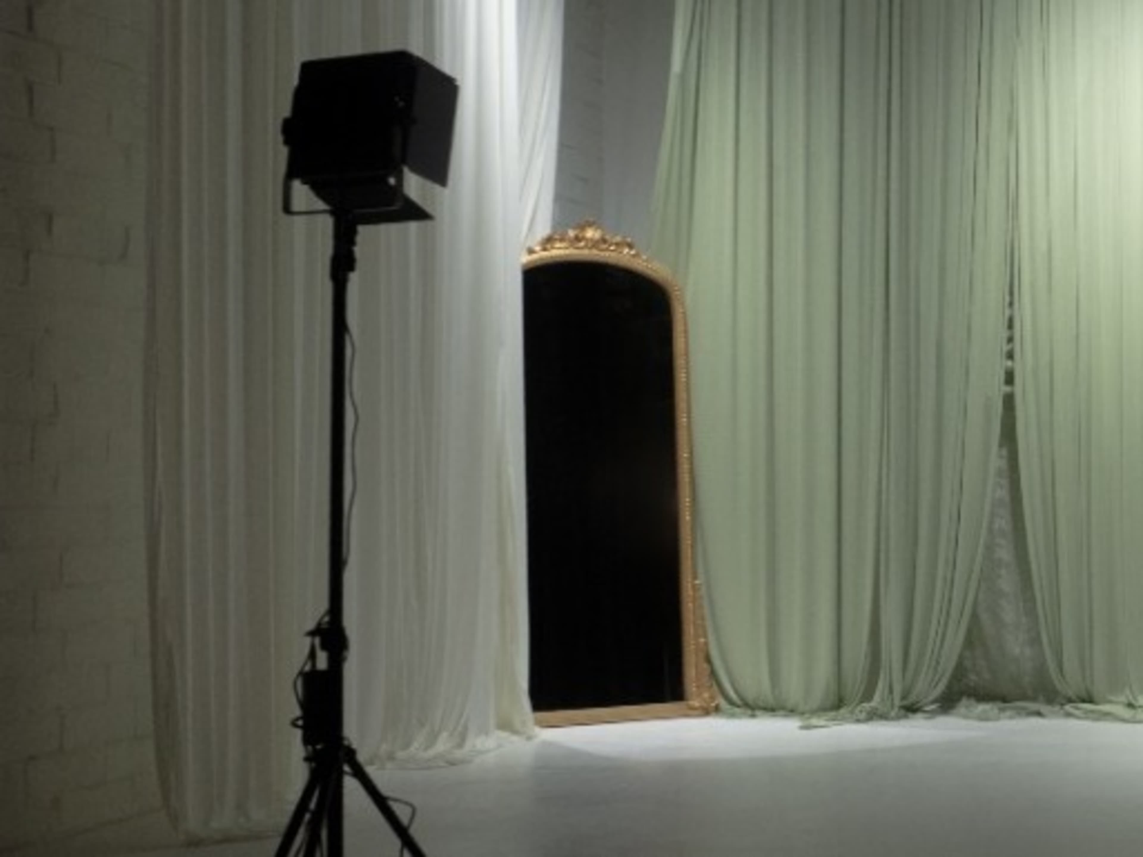 Studio Panel Lighting w/ Barnyard 