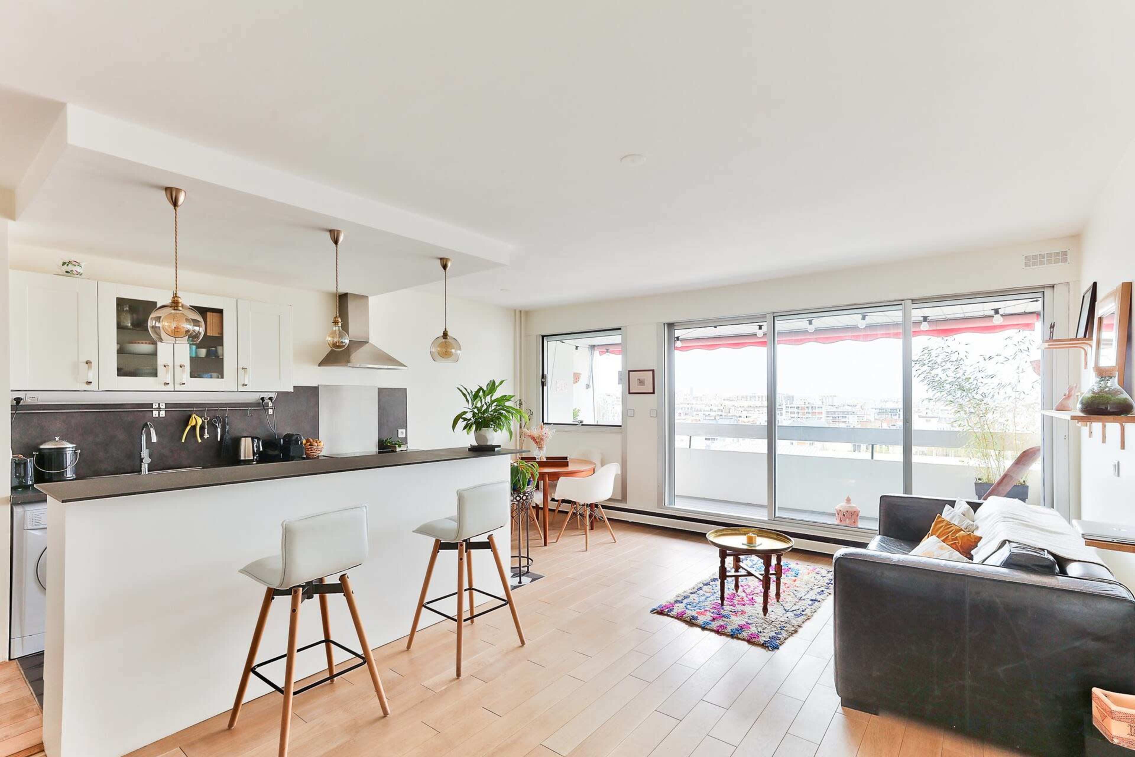 Appartement lumineux avec vue panoramique sur Paris Image in Amérique, Paris, 