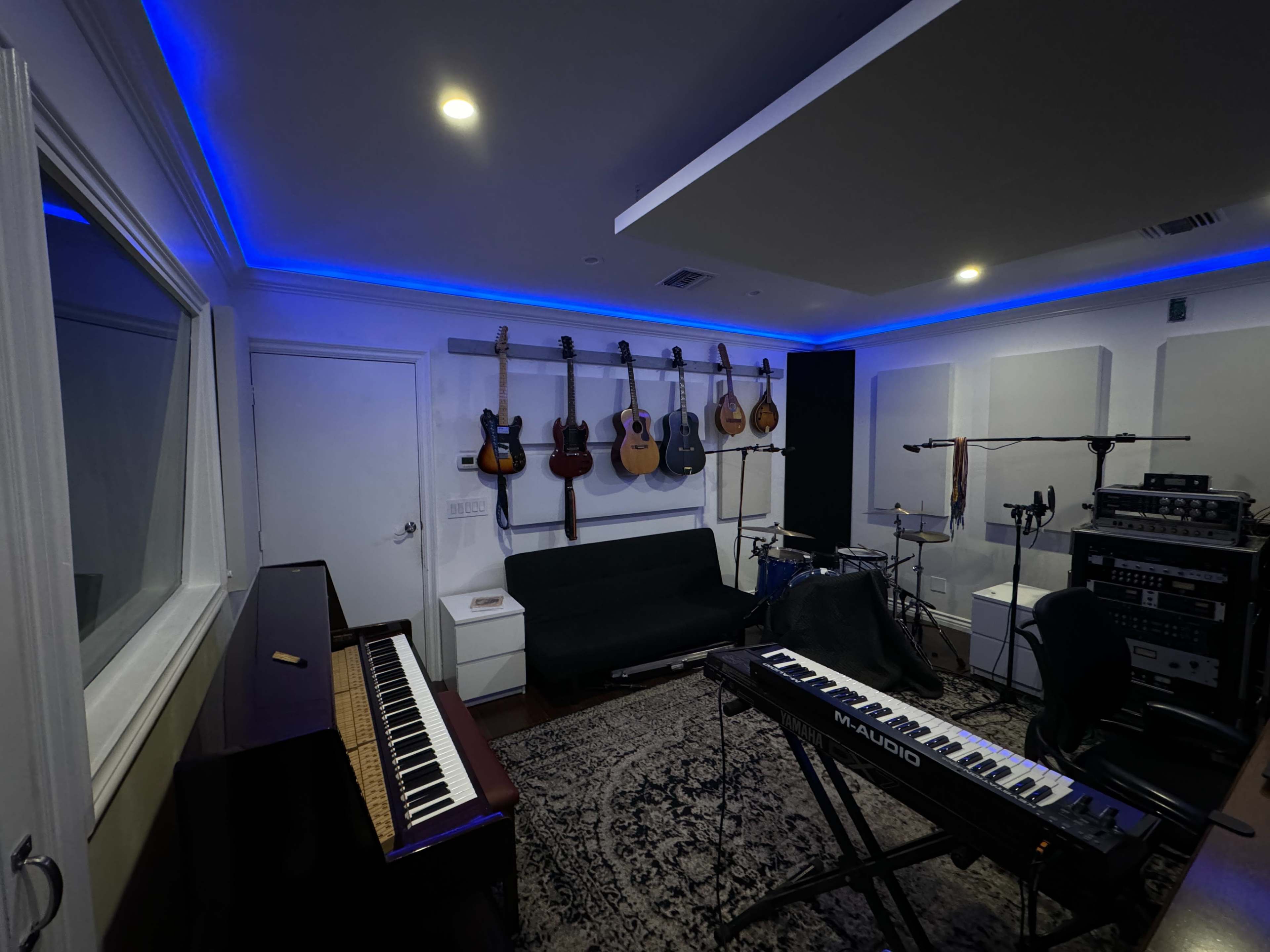 Spacious Recording Studio Image in Valley Glen, North Hollywood, CA