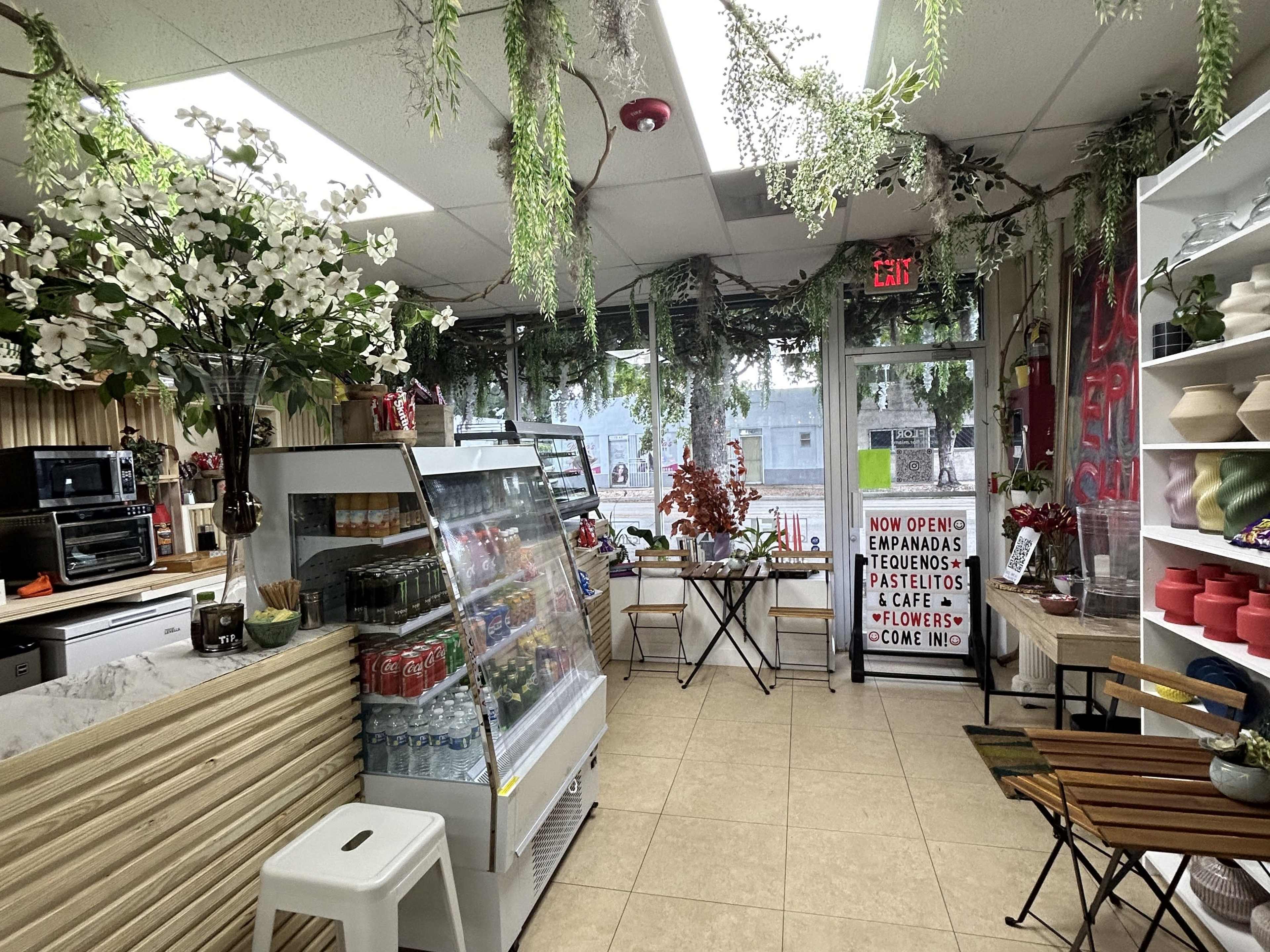 Wynwood/Allapattah mixed use creative studio with cooler Image in Allapattah, Miami, FL