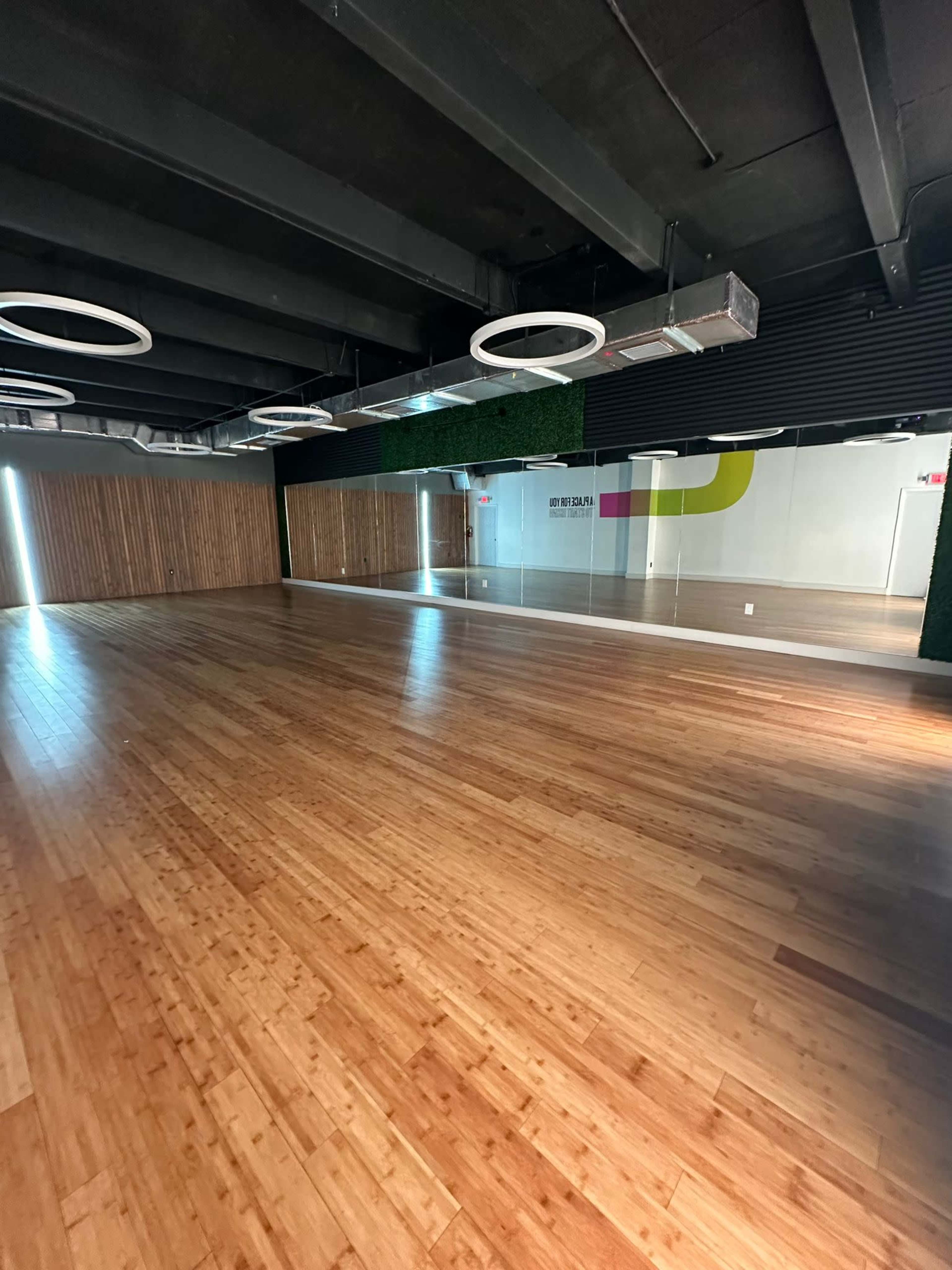 Dance, Yoga & Rehearsal Studio Image in Edgewater, Miami, FL
