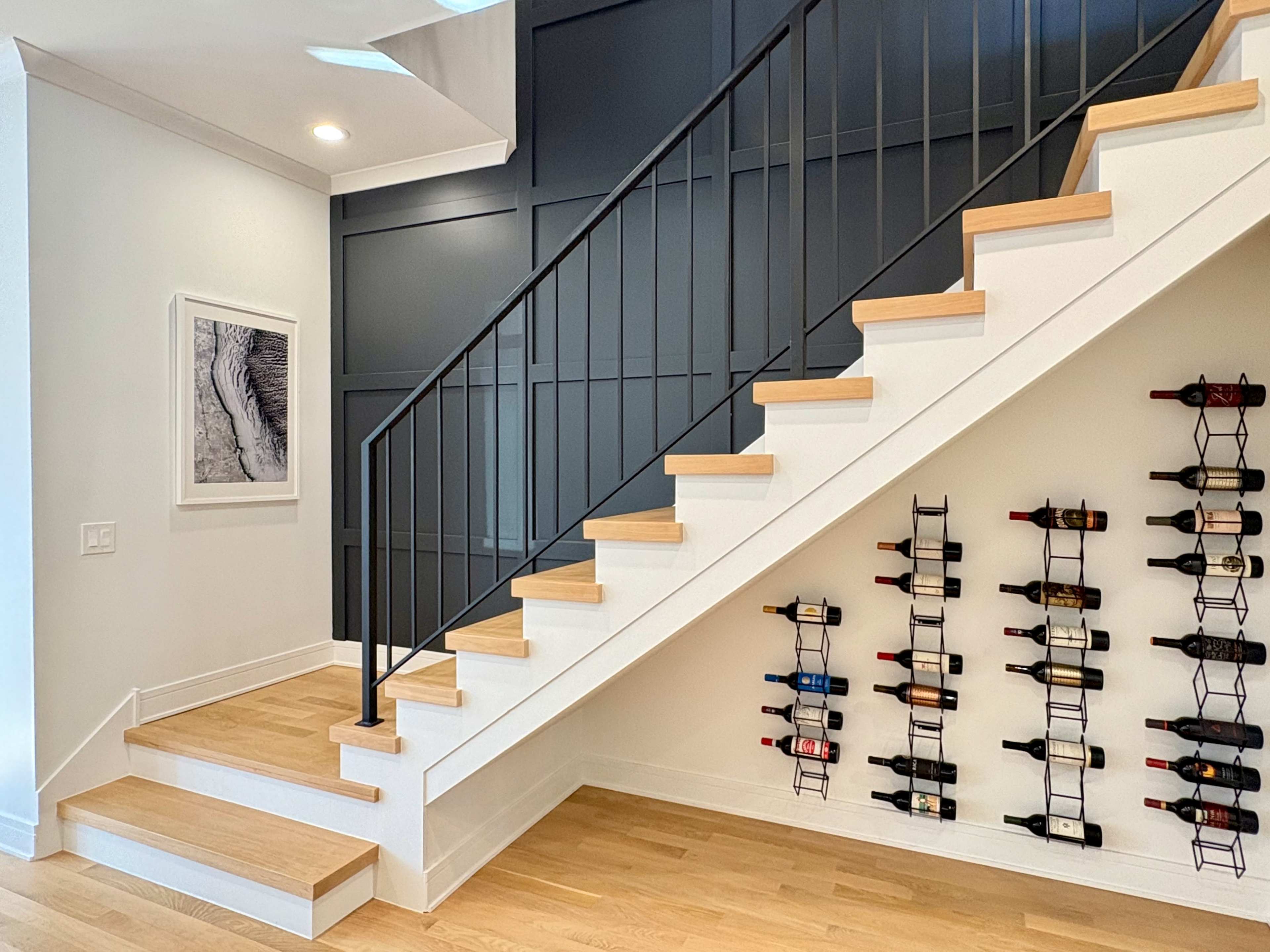 Modern Home with Comfortable Design Image in Logan Square, Chicago, IL
