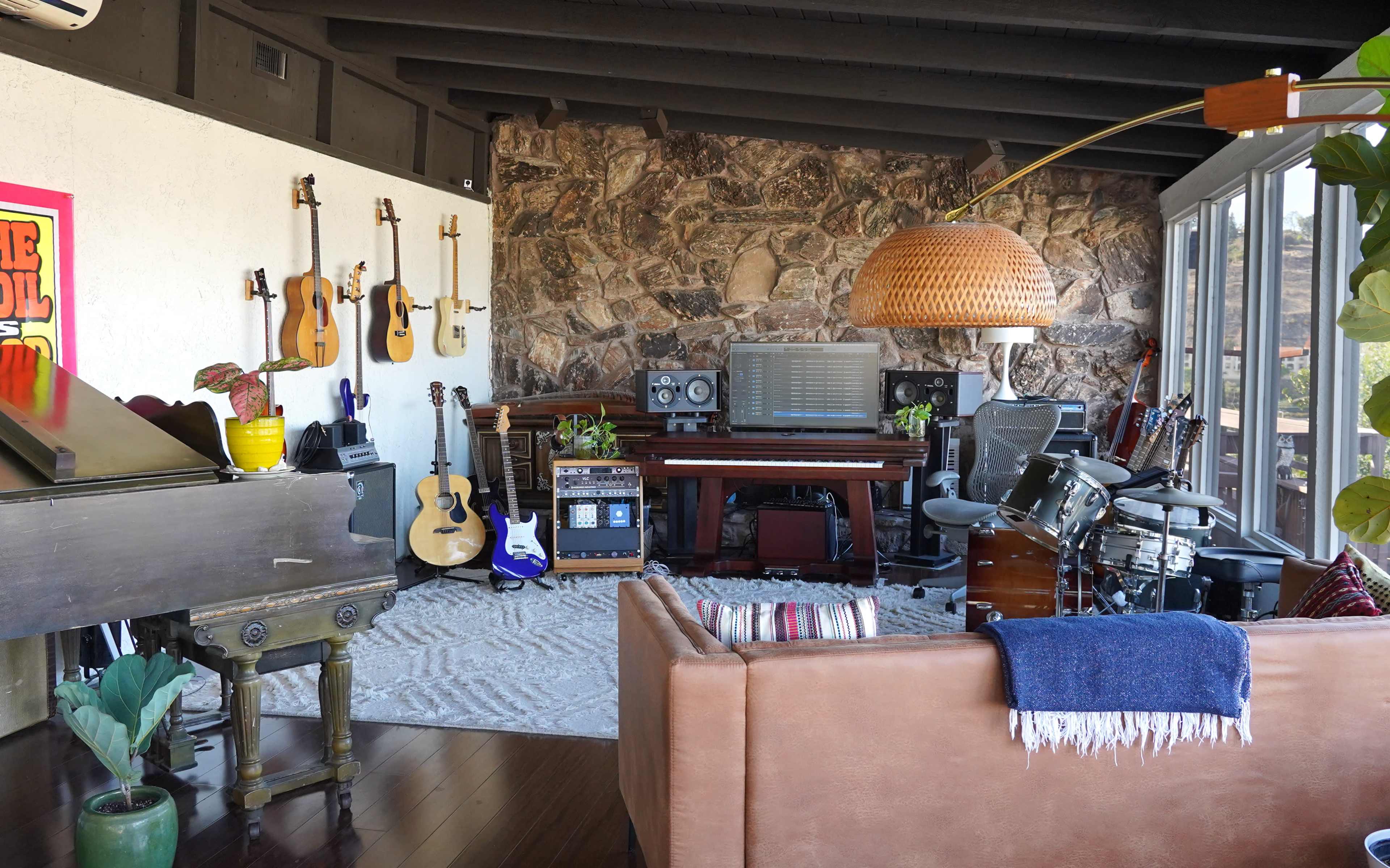 Eclectic Music Recording Studio with Gorgeous Mountain Views with Vibey Bar & Dining Room Image in Monterey Park, Monterey Park, CA