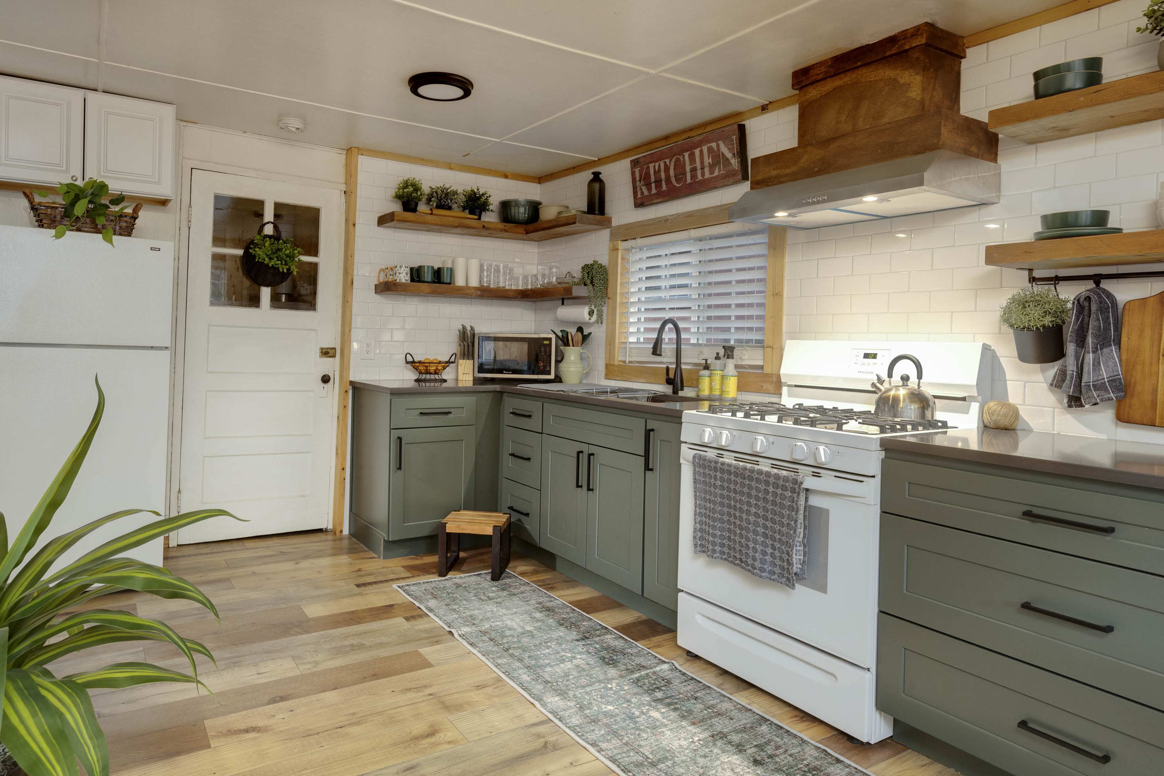 1930s Cabin in Mt Hood Image in Mount Hood Village, Rhododendron, OR