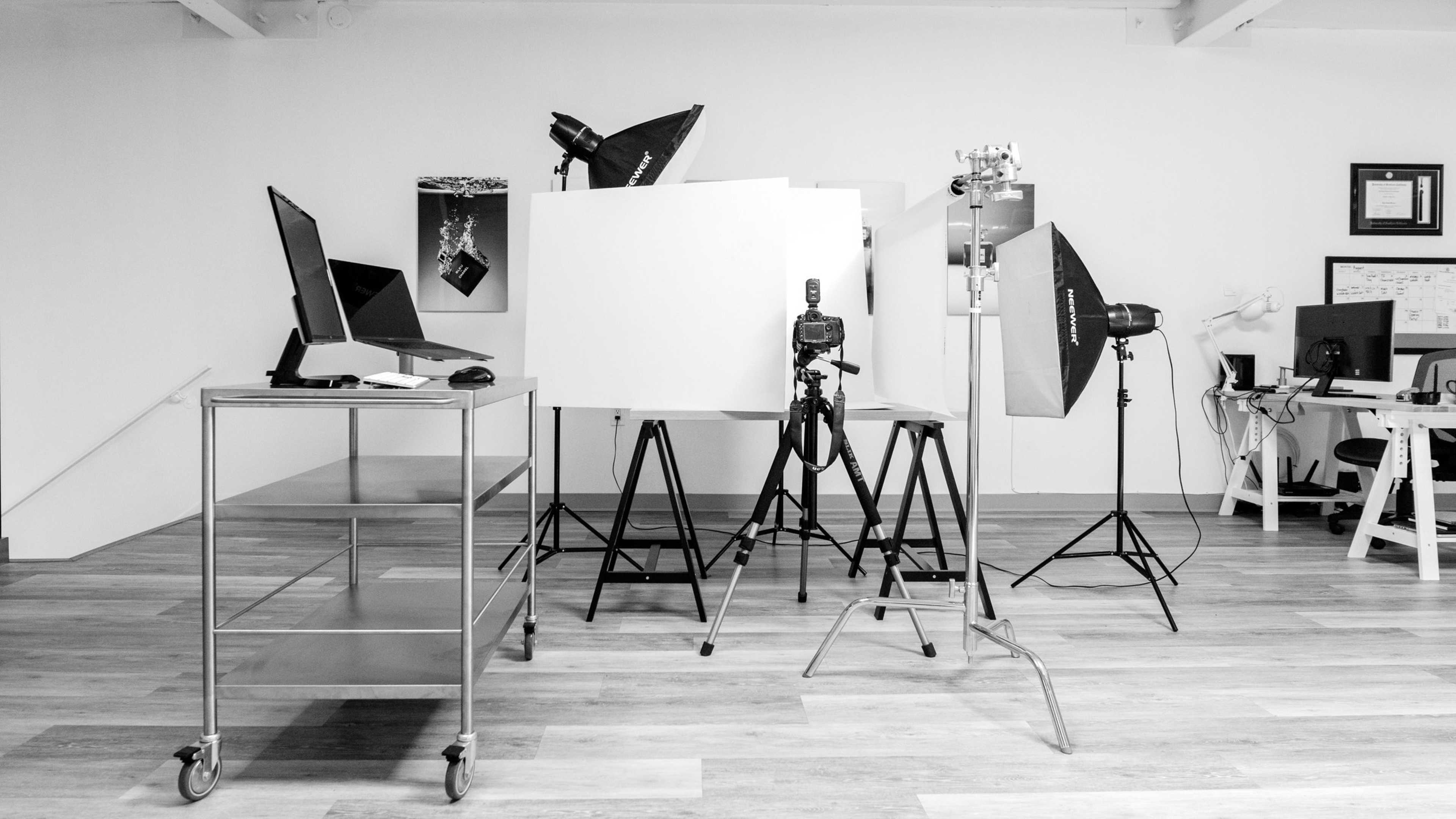 Culver City Industrial Loft Photo & Video Studio with Kitchen, Skylights, Green Room & Parking (1,500 sq ft) Image in Del Rey, Culver City, CA