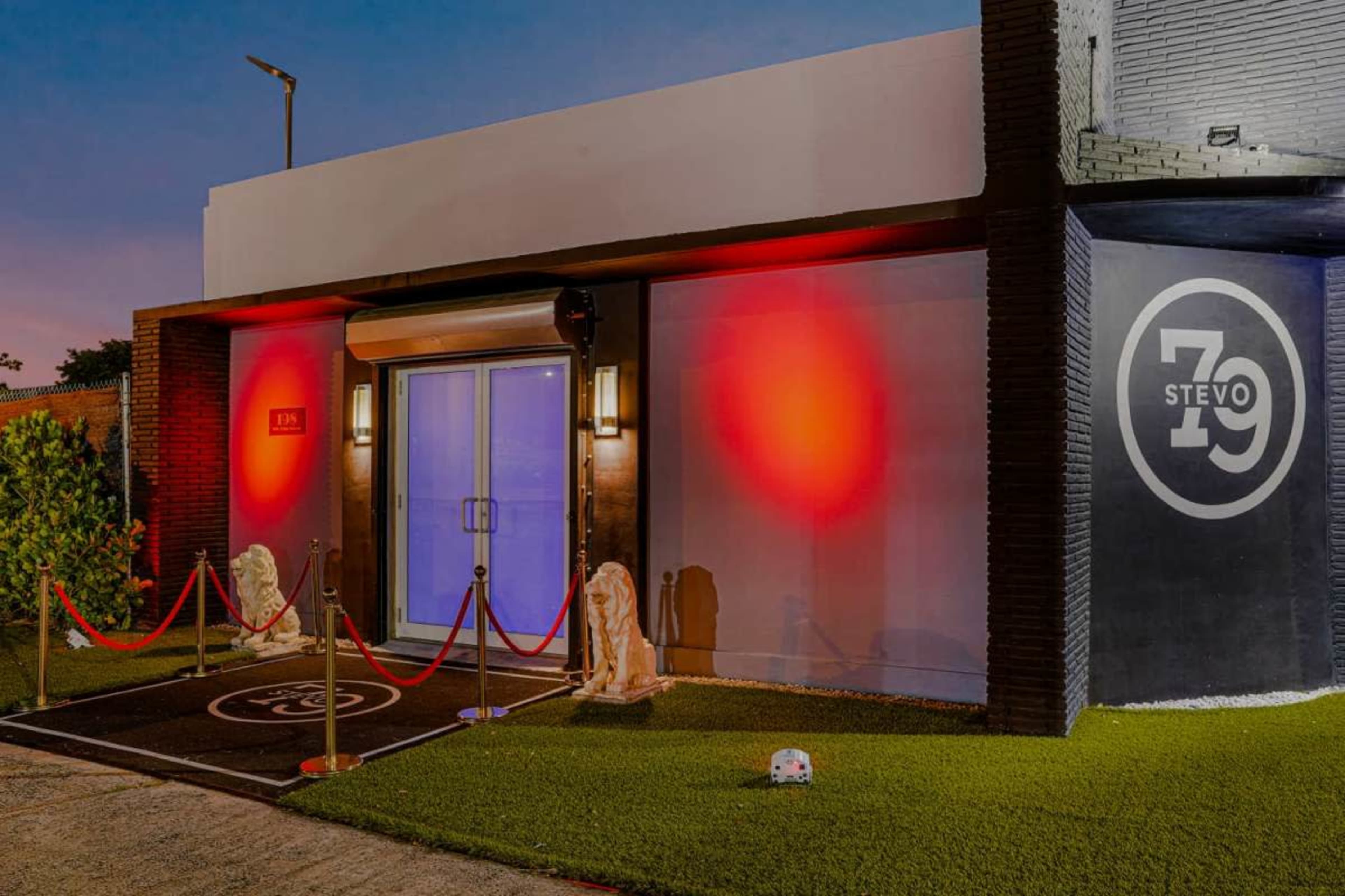 Elegant, Stylish, Indoor and Outdoor, Centeral Image in Little River, Miami, FL