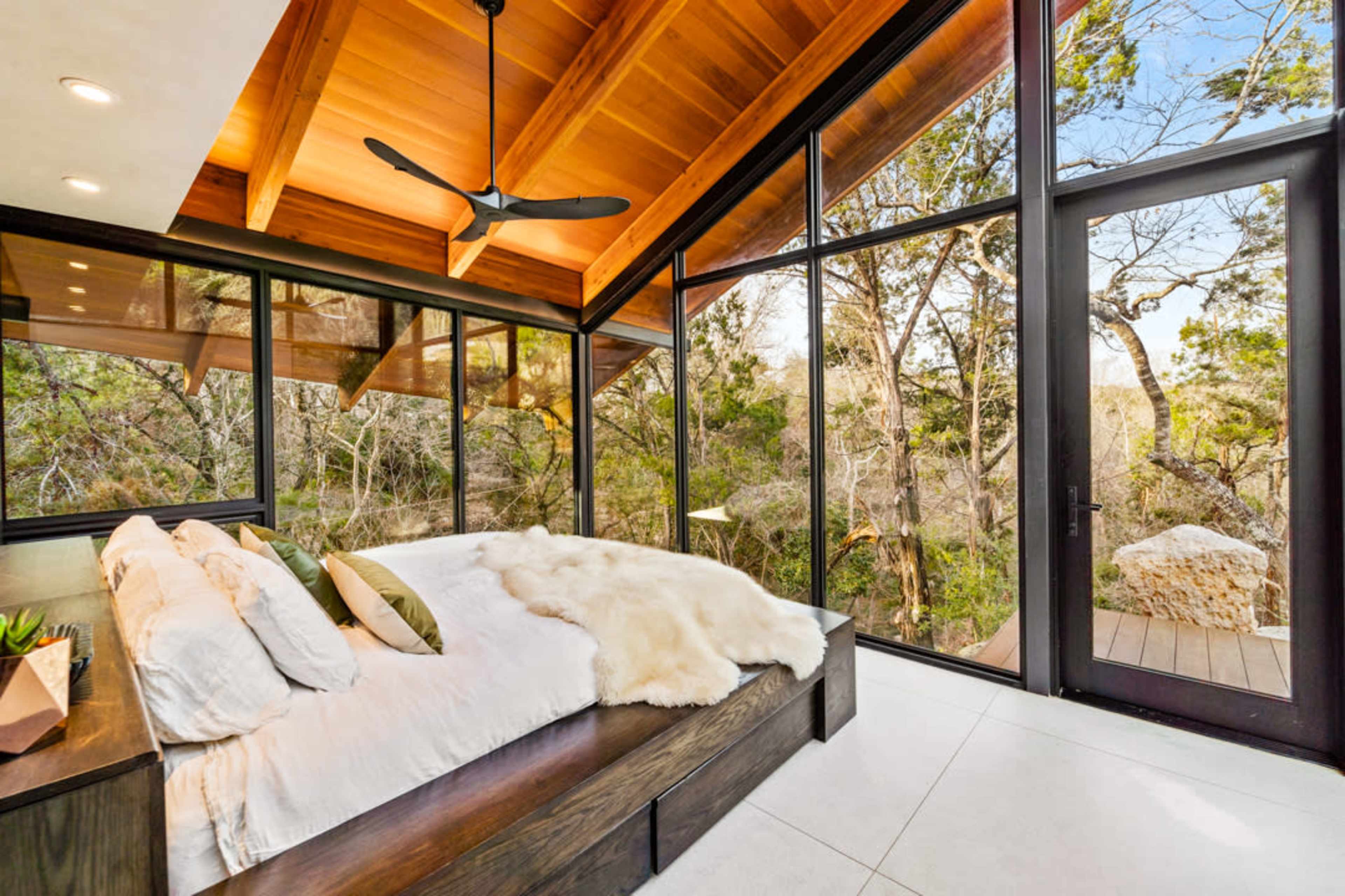 Award Winning Architectural Gem Nestled in Nature Image in Austin Lake Hills, Austin, TX