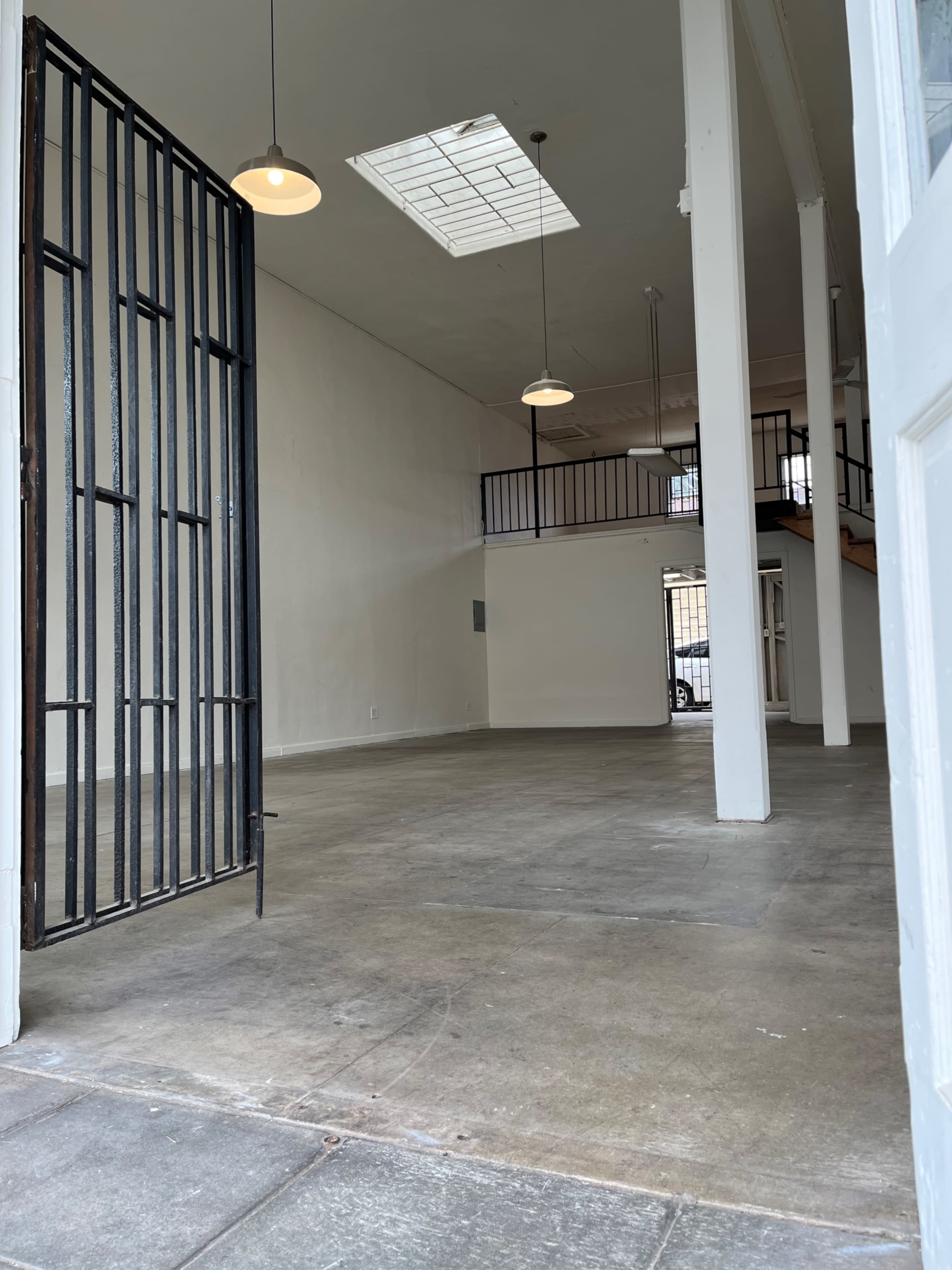 Large Long Beach Venue & studio space. Image in North Alamitos Beach, Long Beach, CA