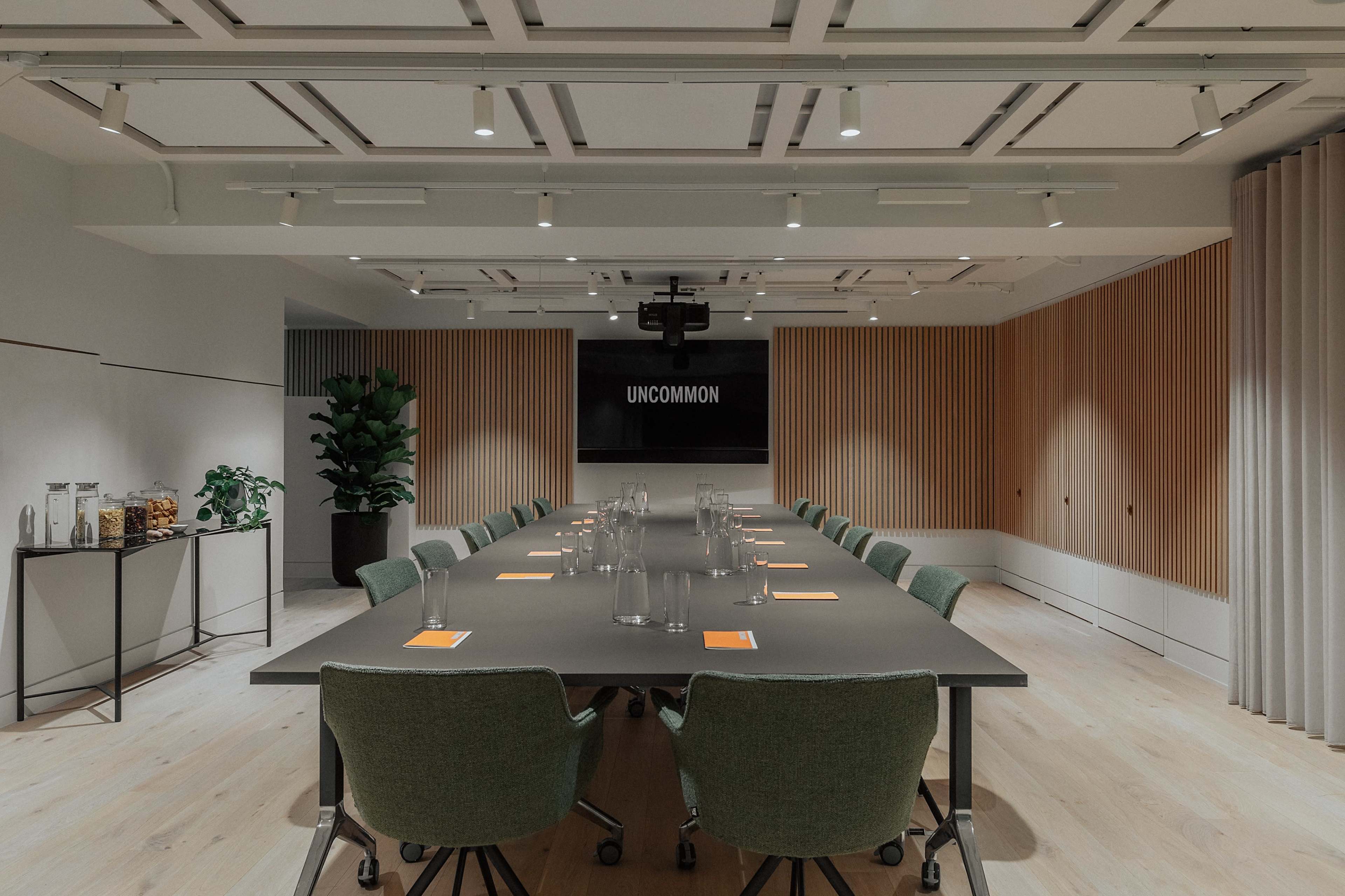 Flexible Board Space Image in Holborn, London, ENG