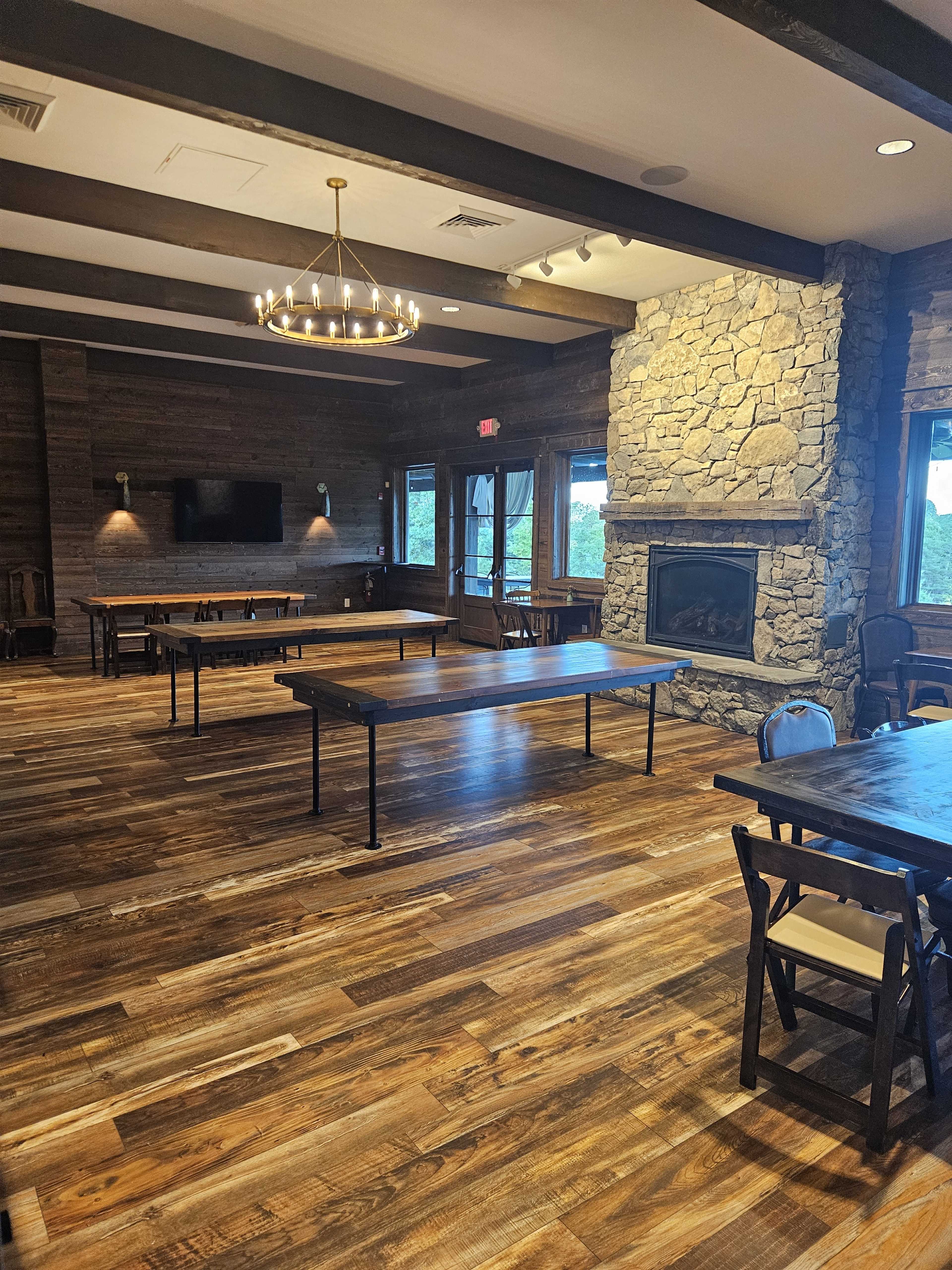 Boutique Event Venues with Lodging and a Restaurant - Bar Area Image in Westfield, Westfield, NC