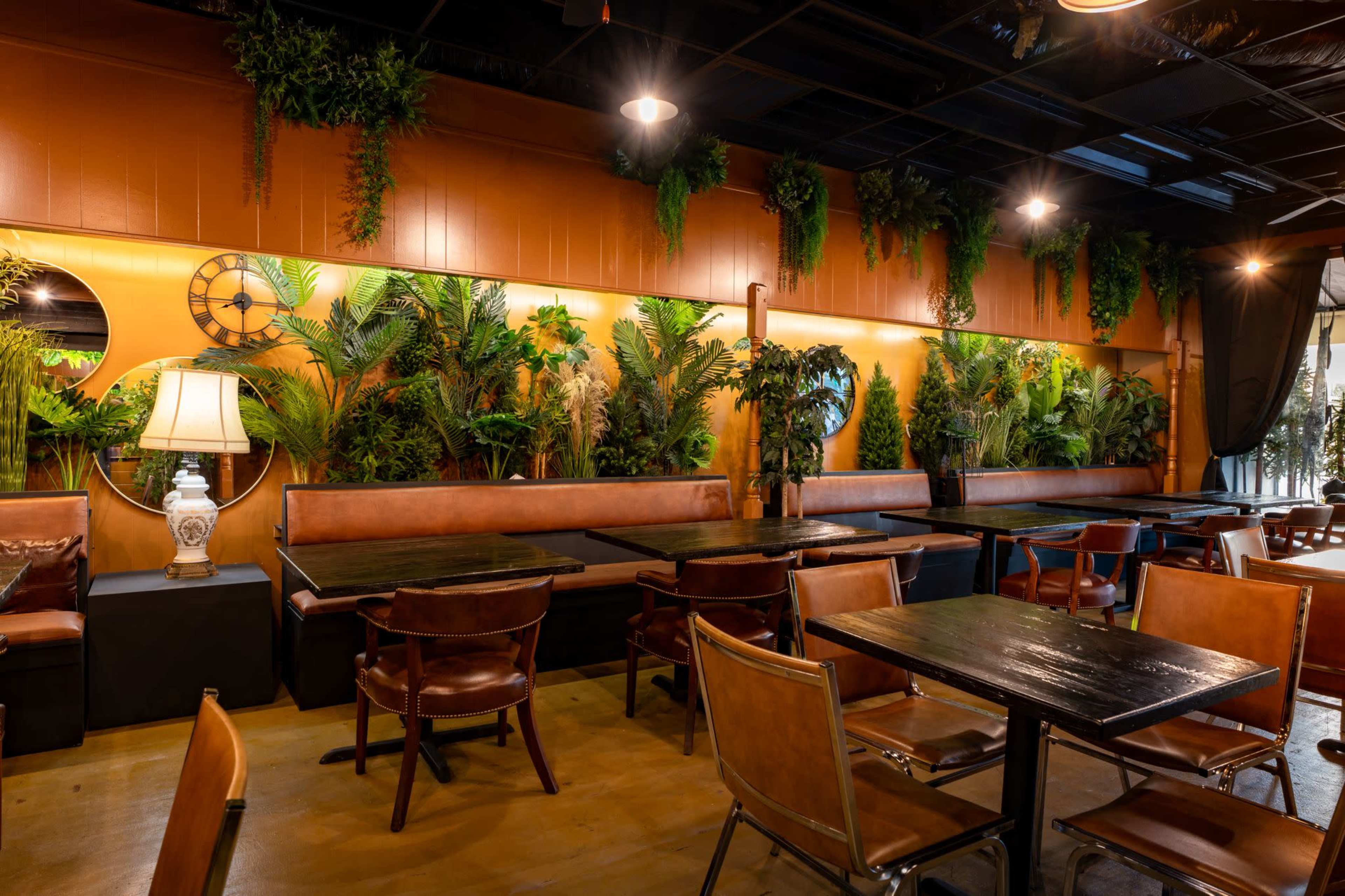 Cozy Restaurant & Bar for Private Events and Celebrations Image in Newton, Newton, NC