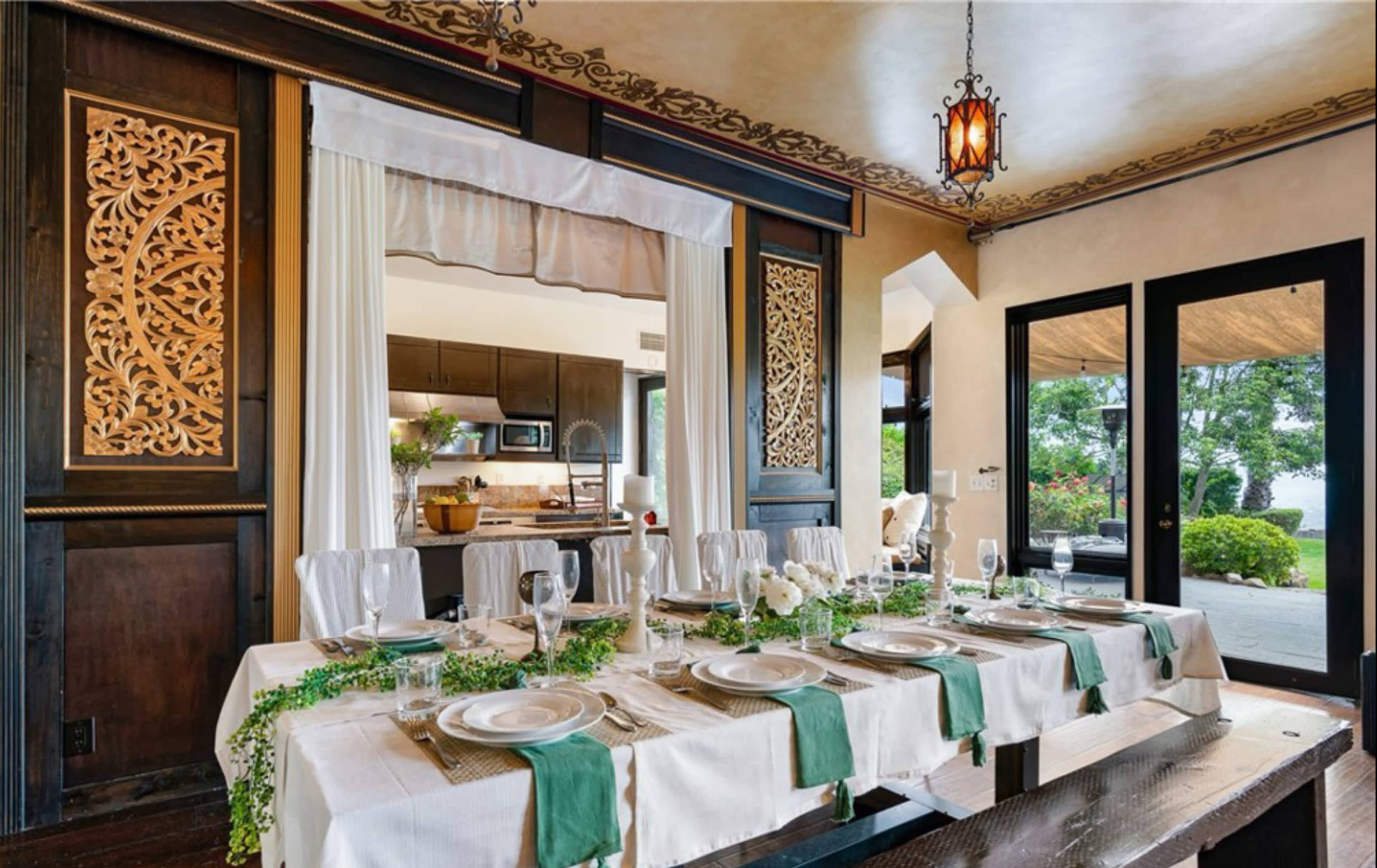 Hollywood Chateau Image in Central LA, Los Angeles, CA