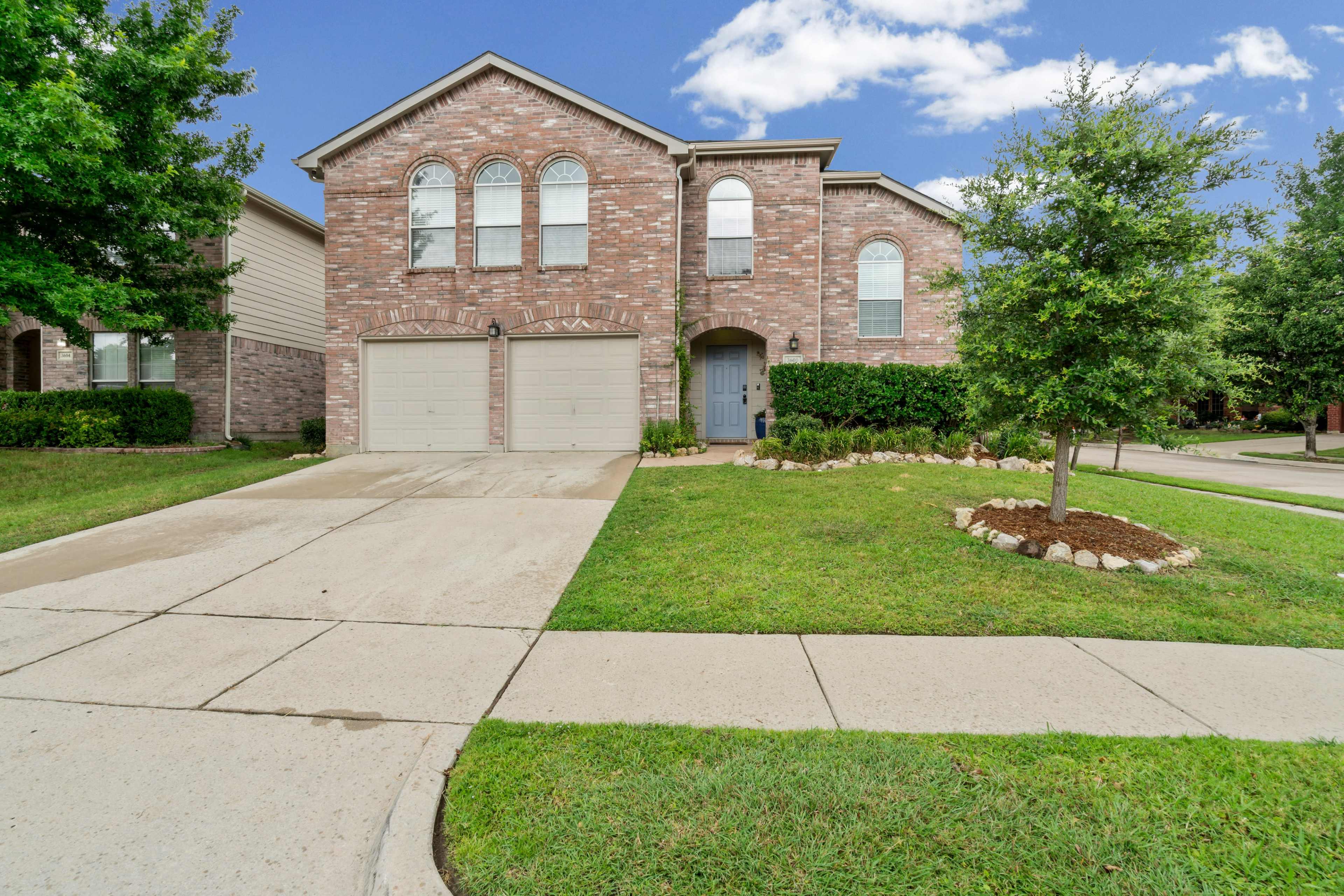 Spacious House with a hammock, Backyard, Play Room 4BR in Roanoke, TX Image in The Ranches, Roanoke, TX