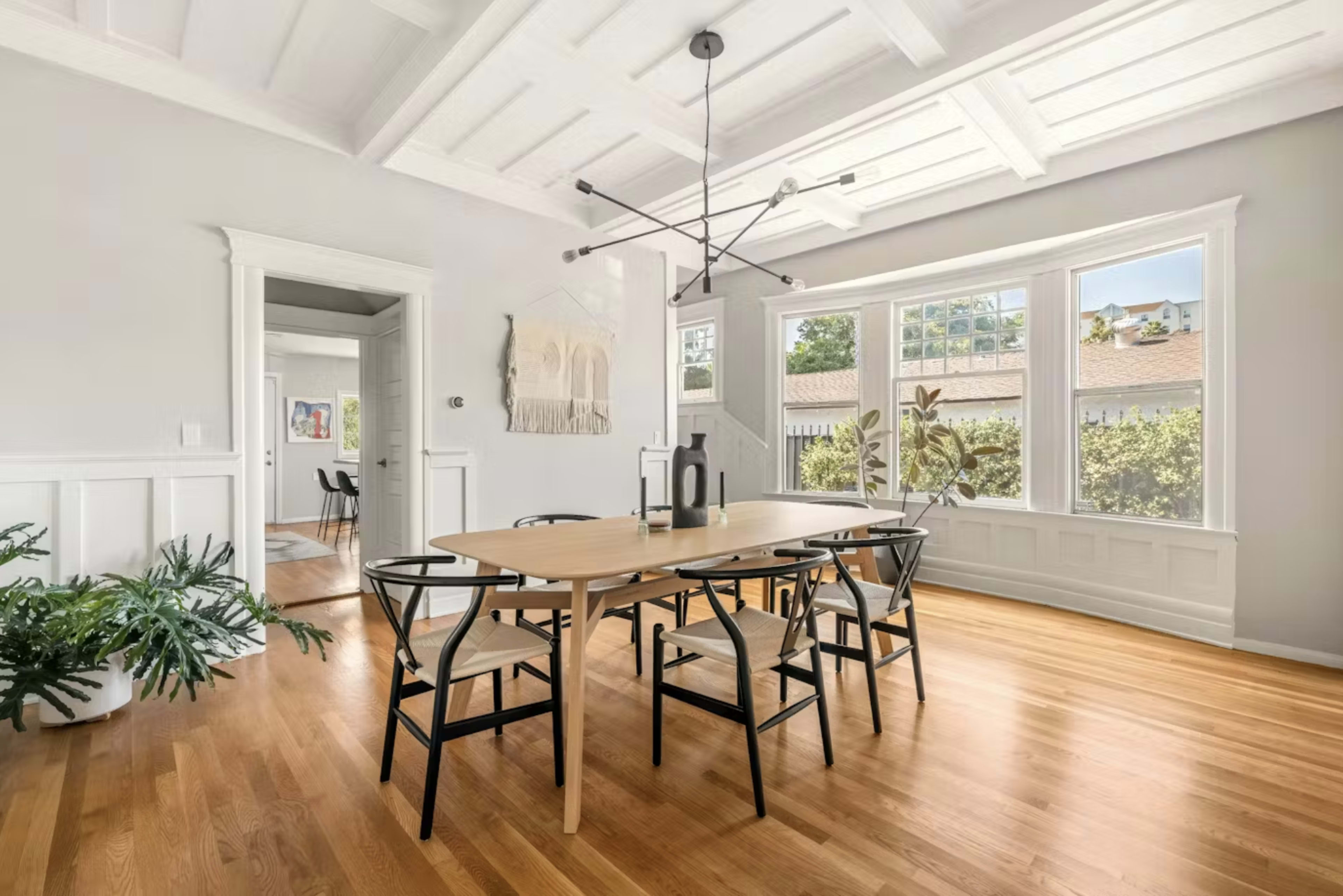 1890s Updated Craftsman With Vaulted Ceilings and Enormous Backyard Image in Jefferson Park, Los Angeles, CA