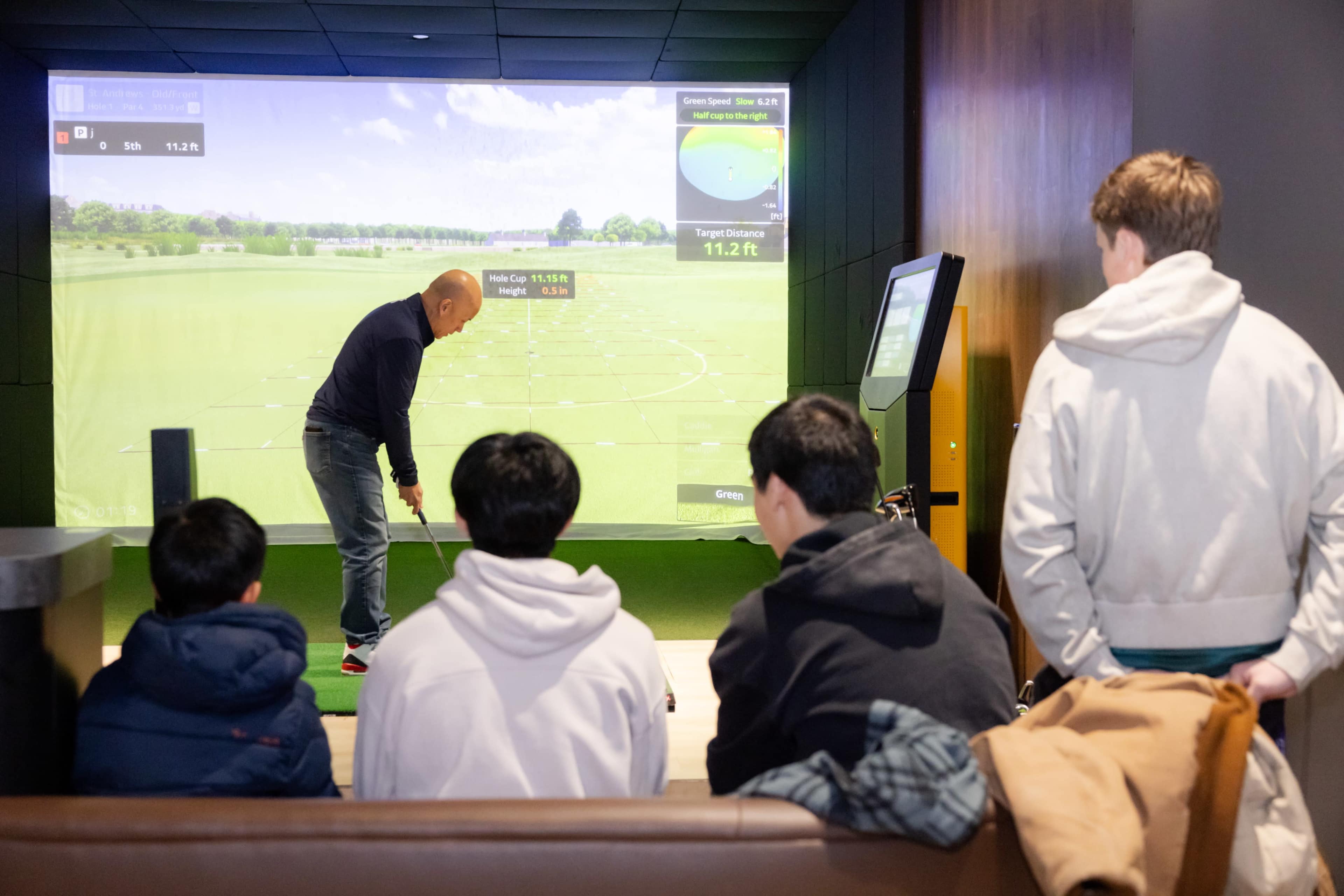 Spacious Golf Lounge with Cutting-Edge Simulators Image in Wheeling Township, Arlington Heights, IL