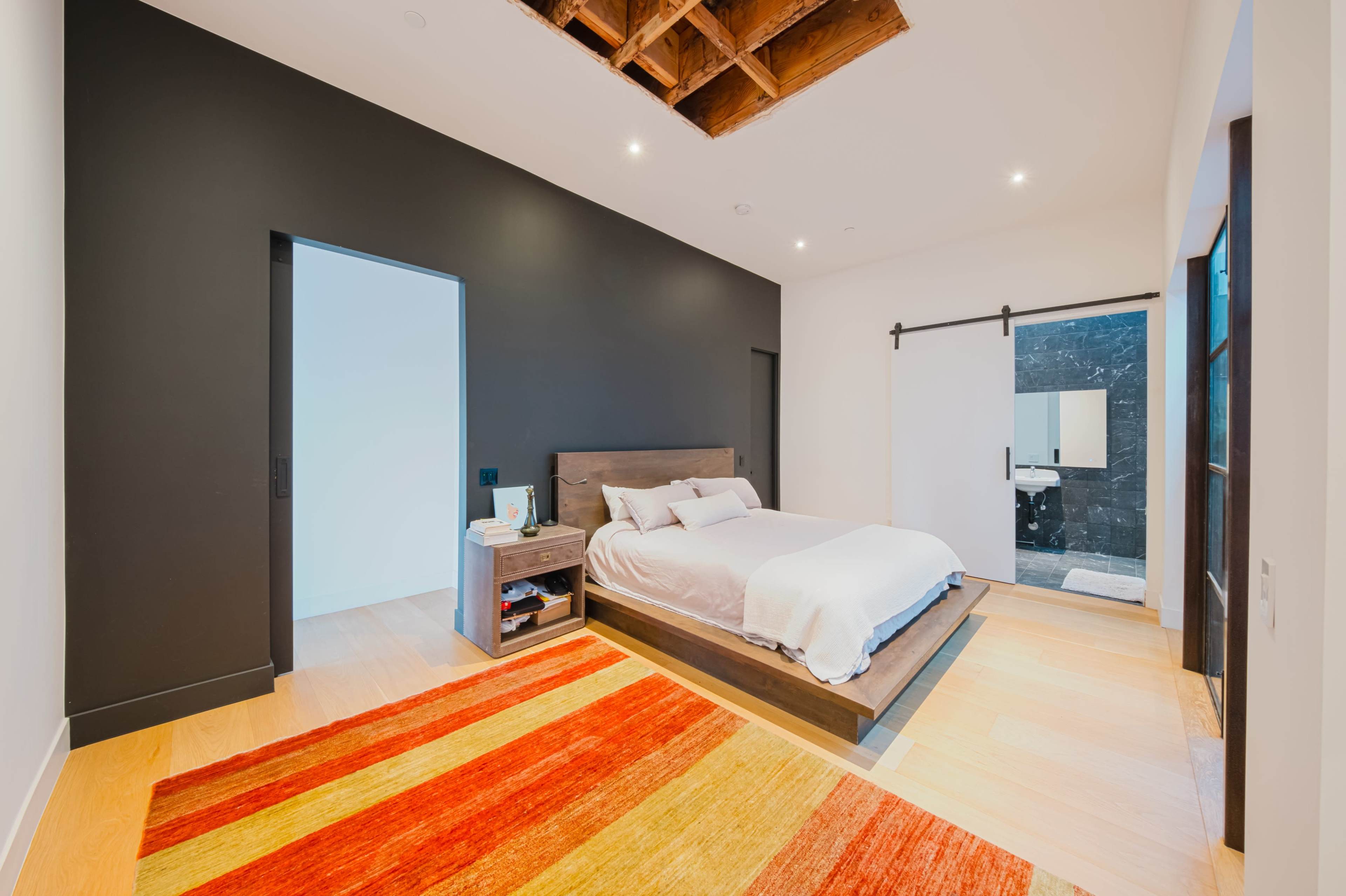 INDUSTRIAL CREATIVE VENICE ROOFTOP LOFT Image in Venice, Los Angeles, CA